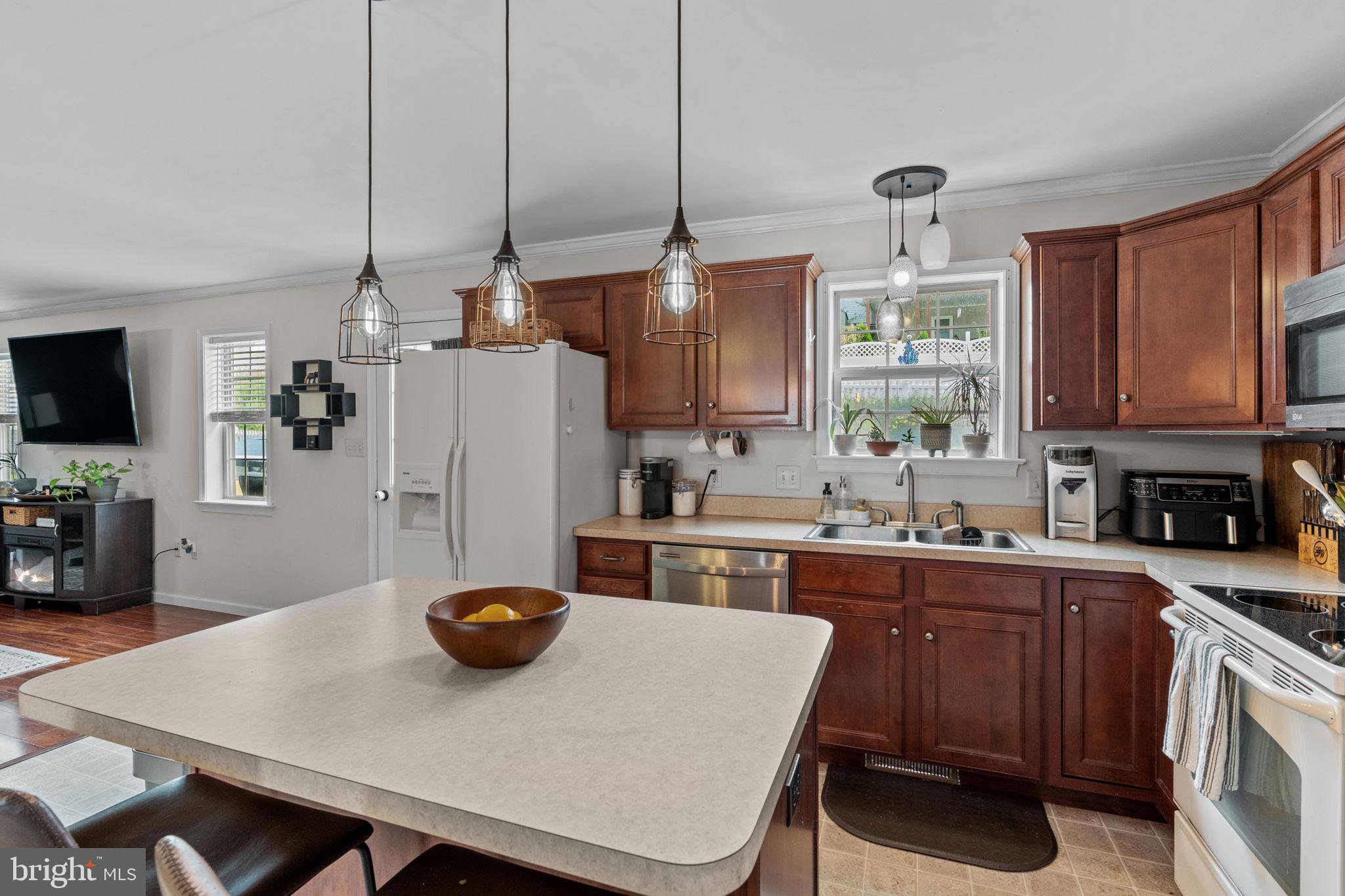 CHATHAM CREEK - Residential