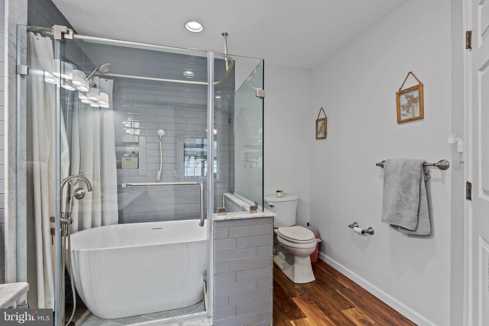 CHATHAM CREEK - Residential