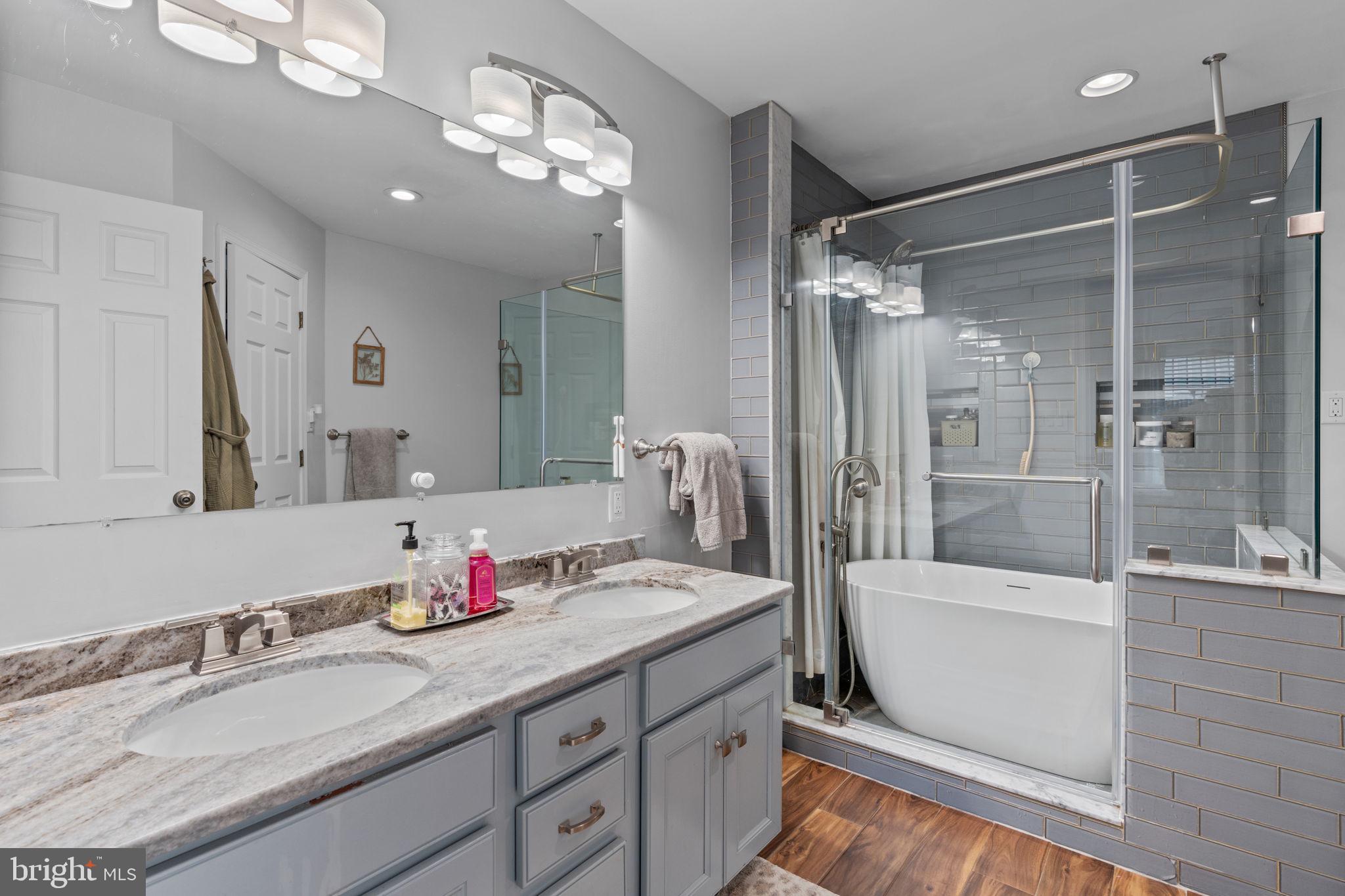 CHATHAM CREEK - Residential