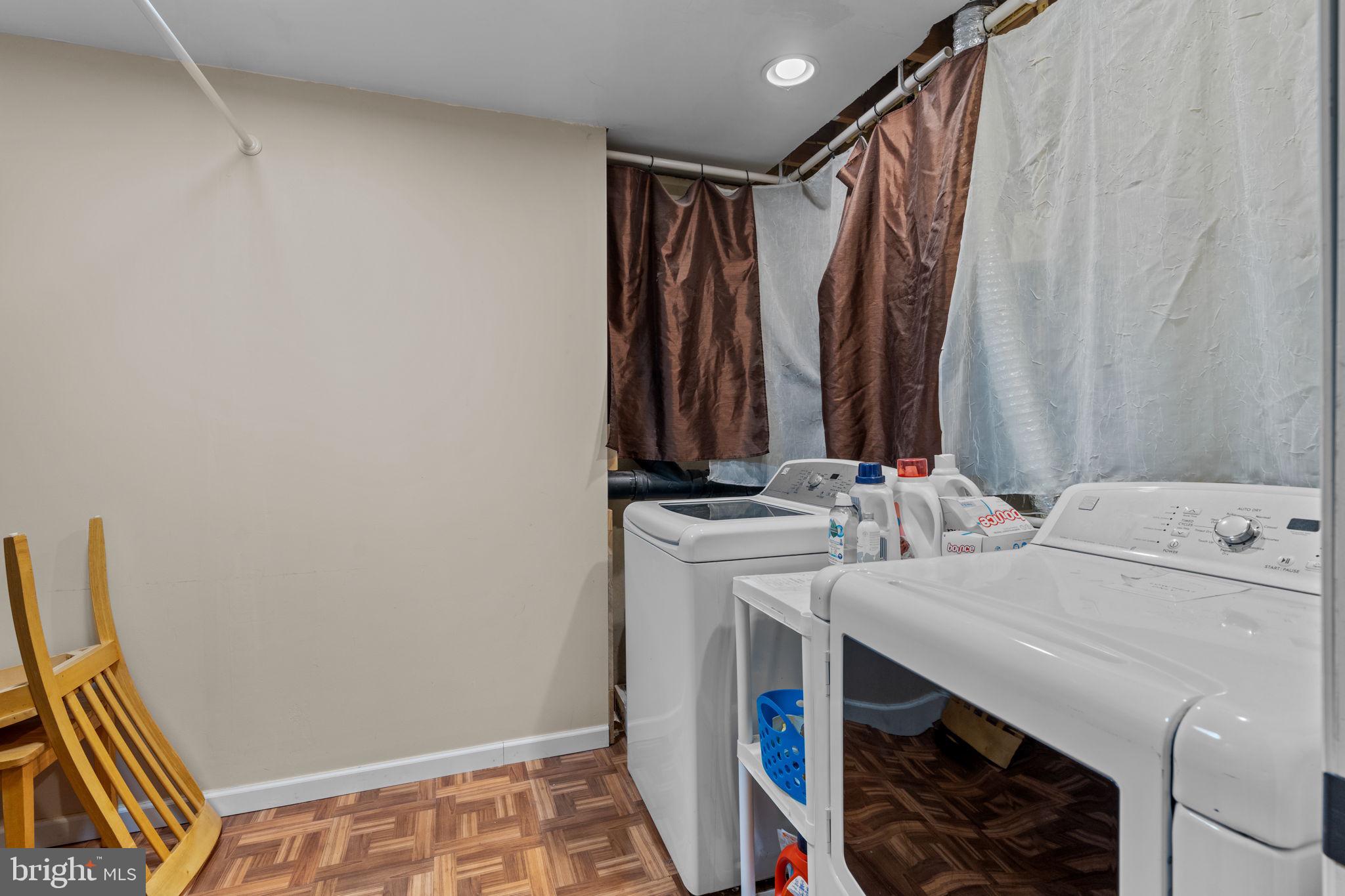 CHATHAM CREEK - Residential