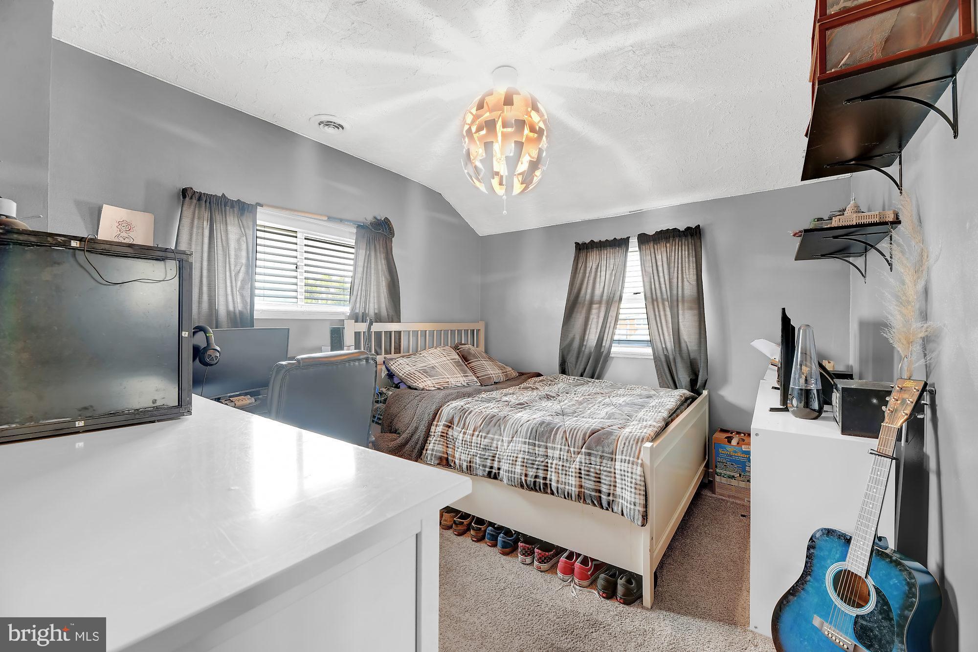 CHARLESMONT - Residential