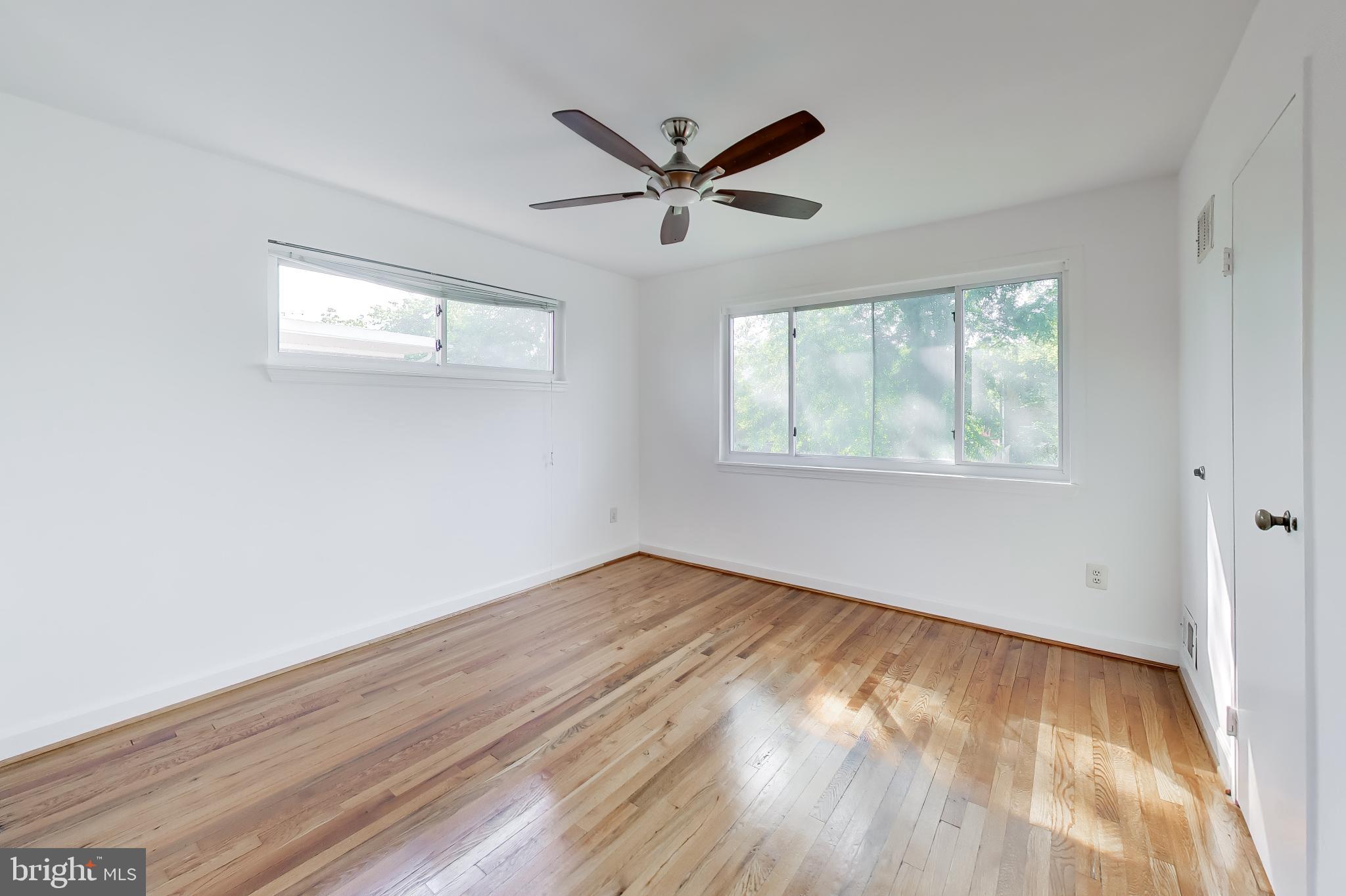 OXON HILL - Residential