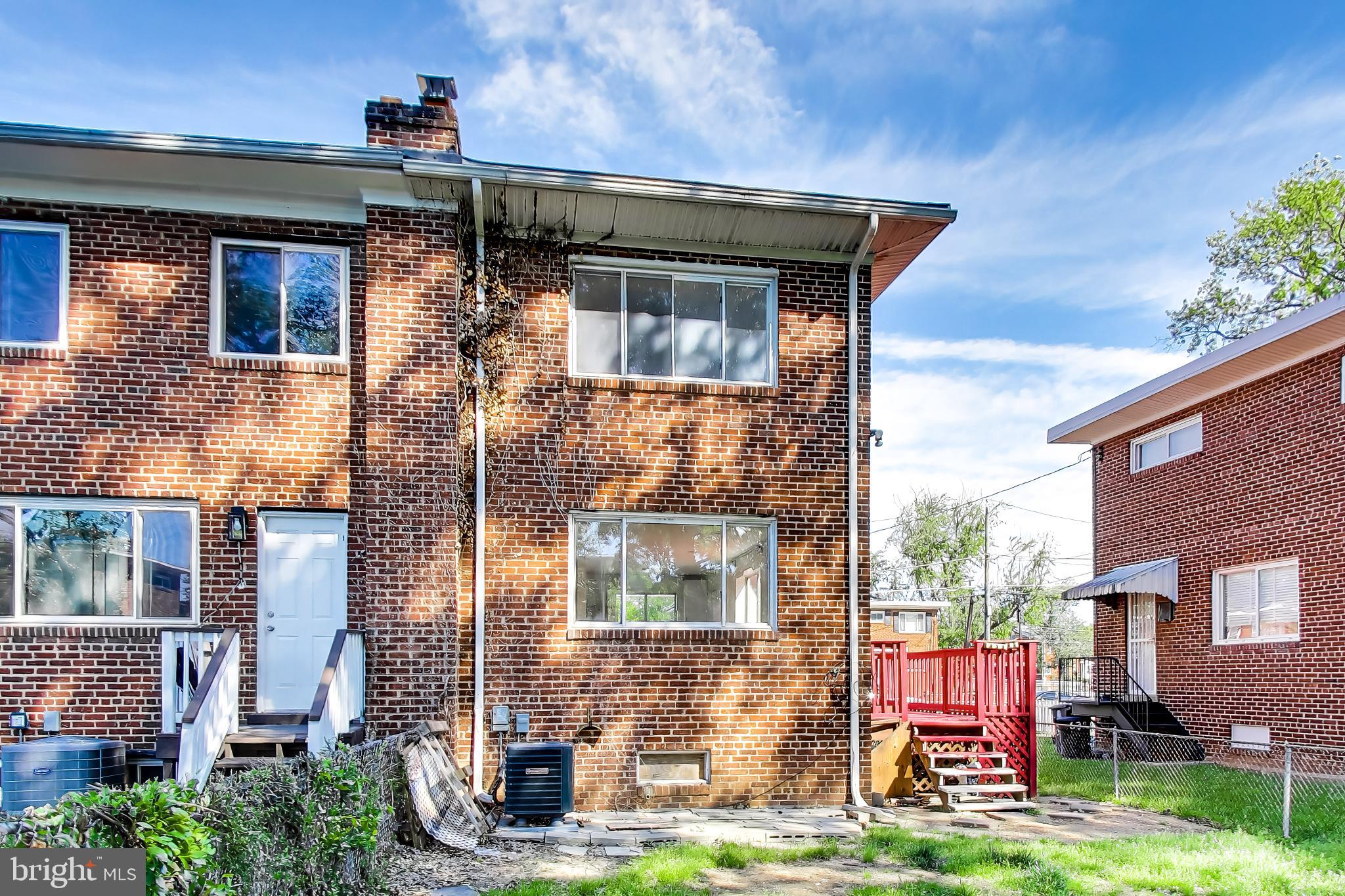 OXON HILL - Residential