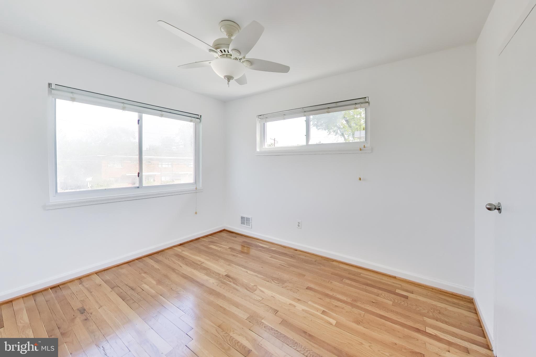 OXON HILL - Residential