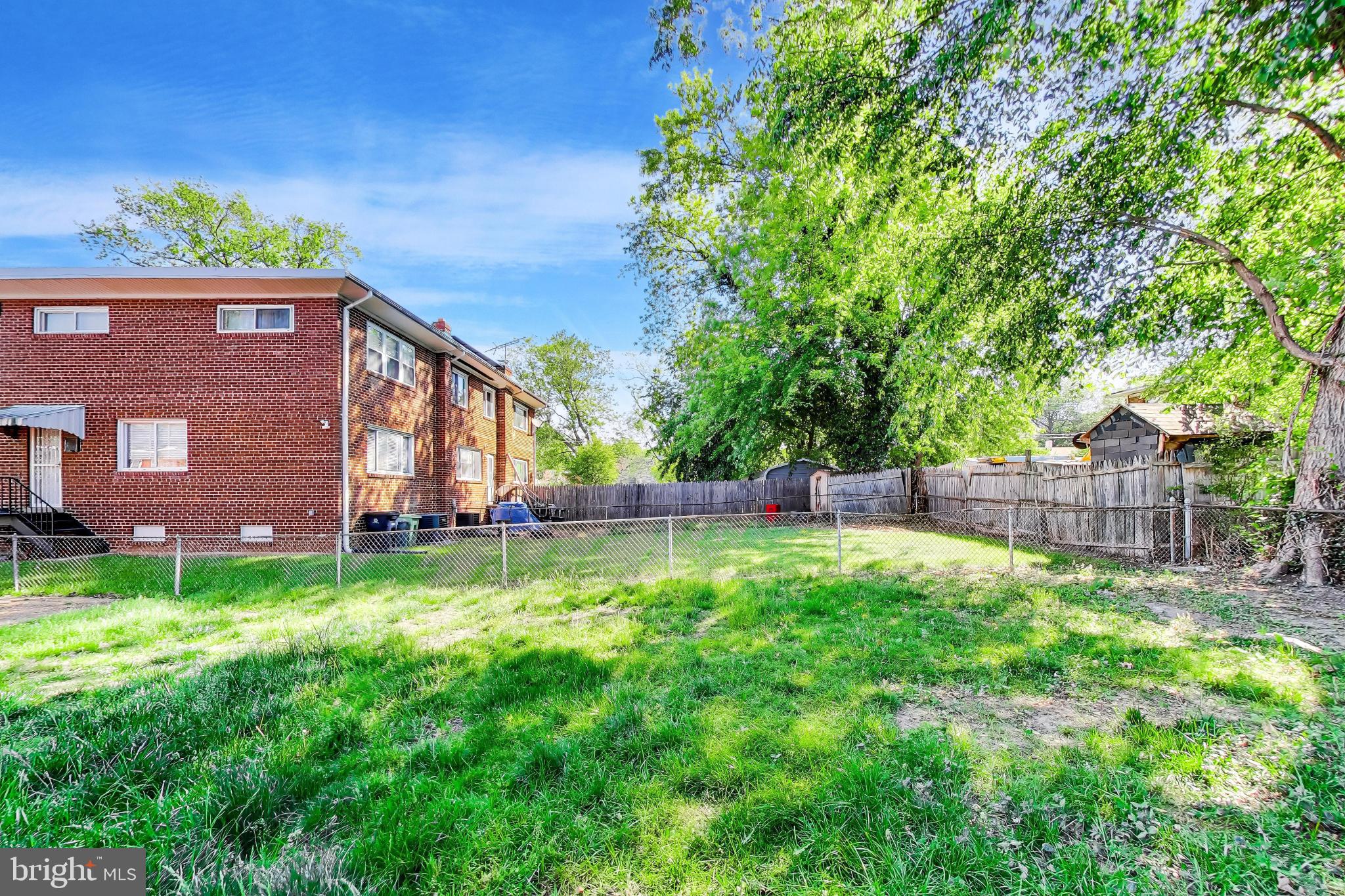 OXON HILL - Residential