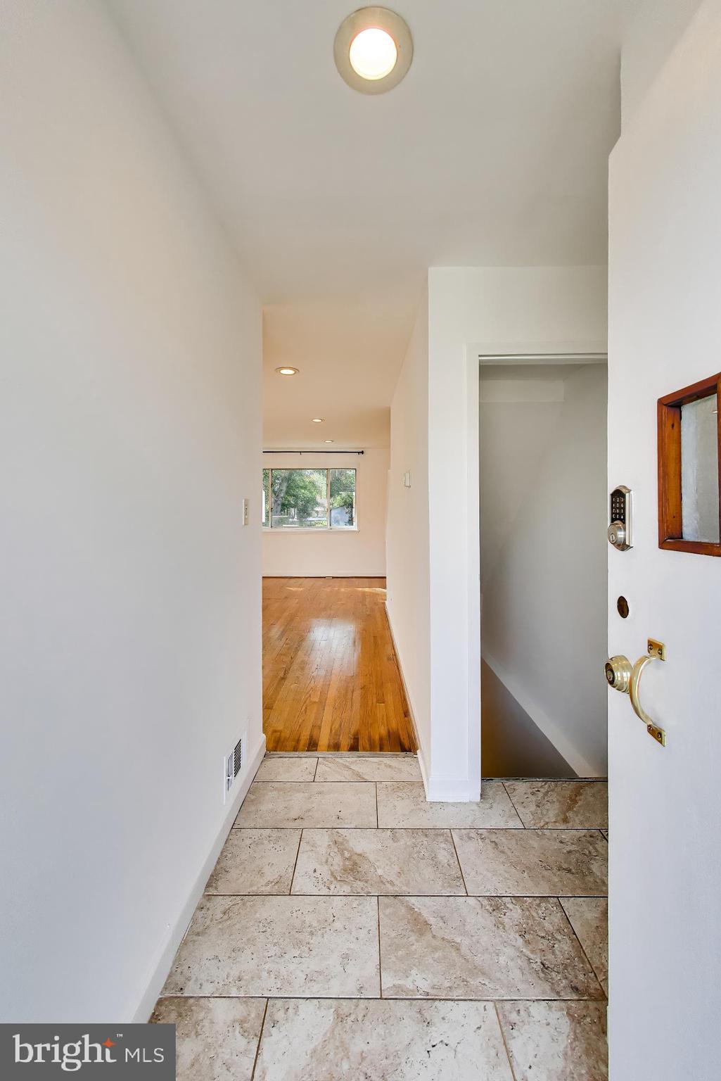 OXON HILL - Residential