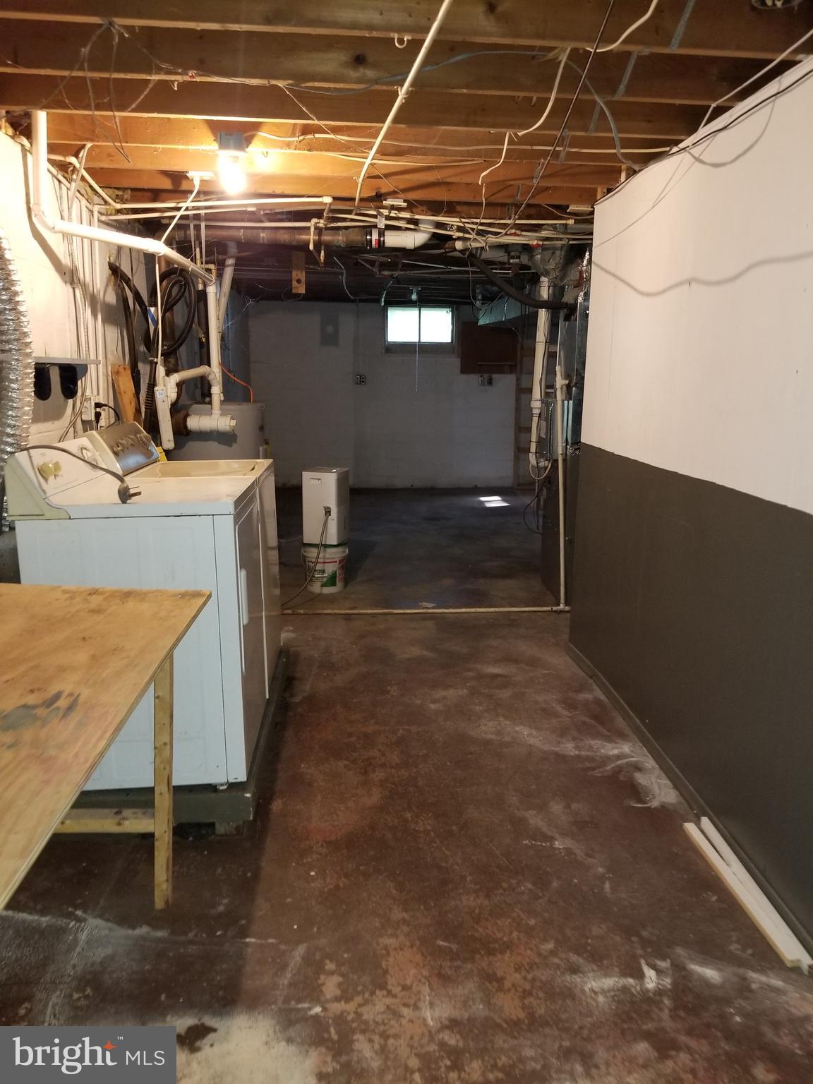 CEDARBROOK ACRES - Residential Lease