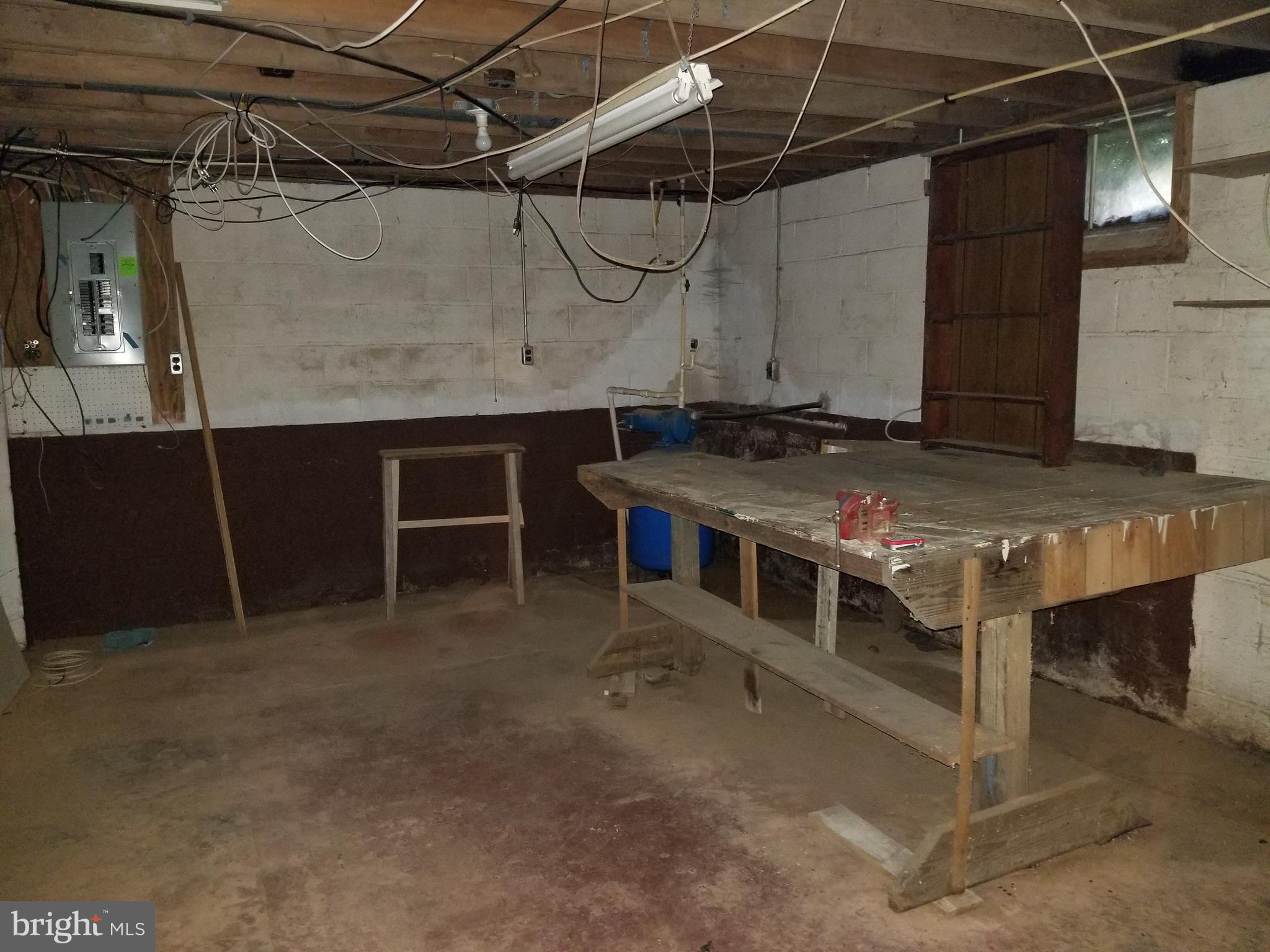 CEDARBROOK ACRES - Residential Lease