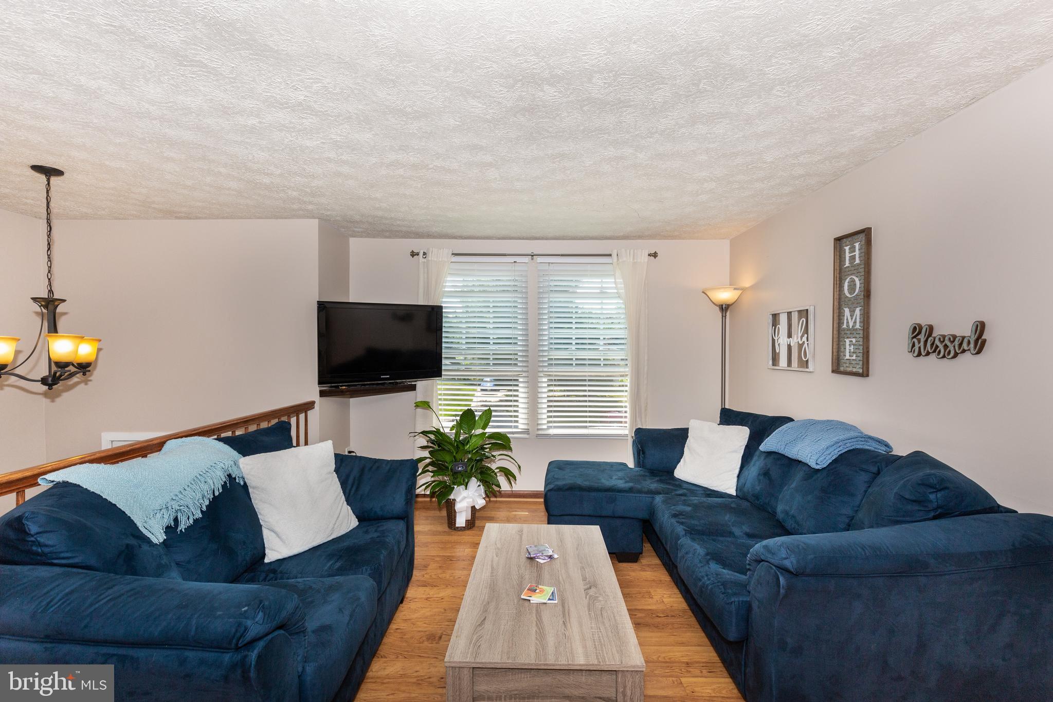 HILLTOP - Residential