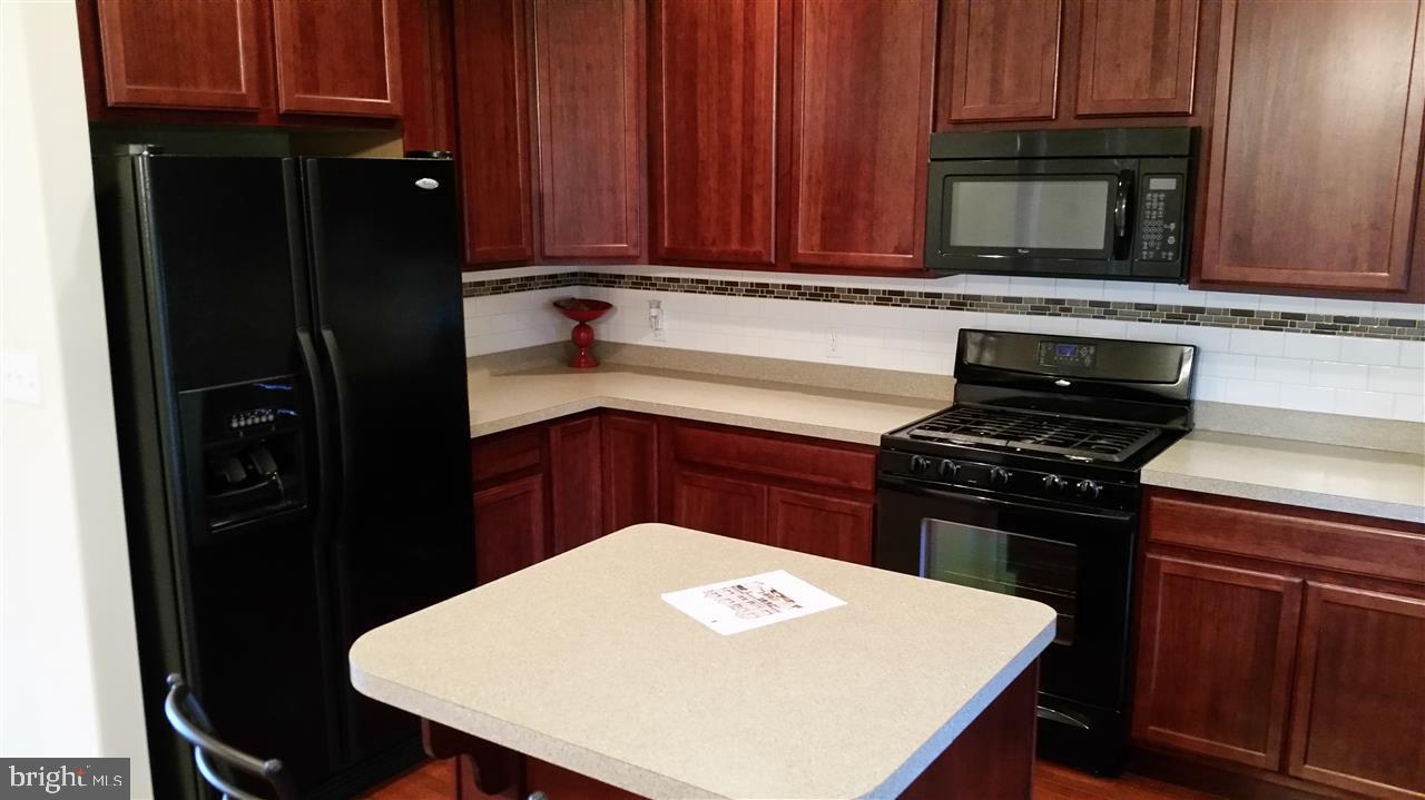 MONTICELLO HEIGHTS - Residential