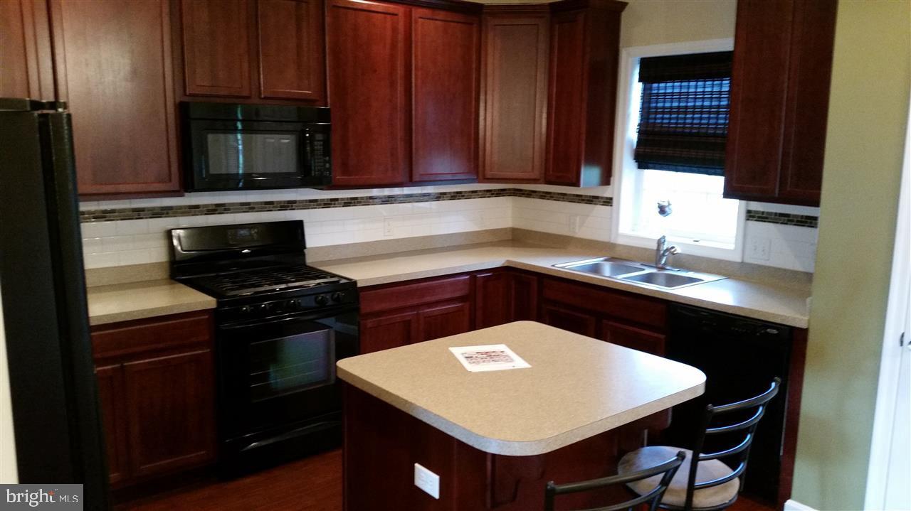 MONTICELLO HEIGHTS - Residential