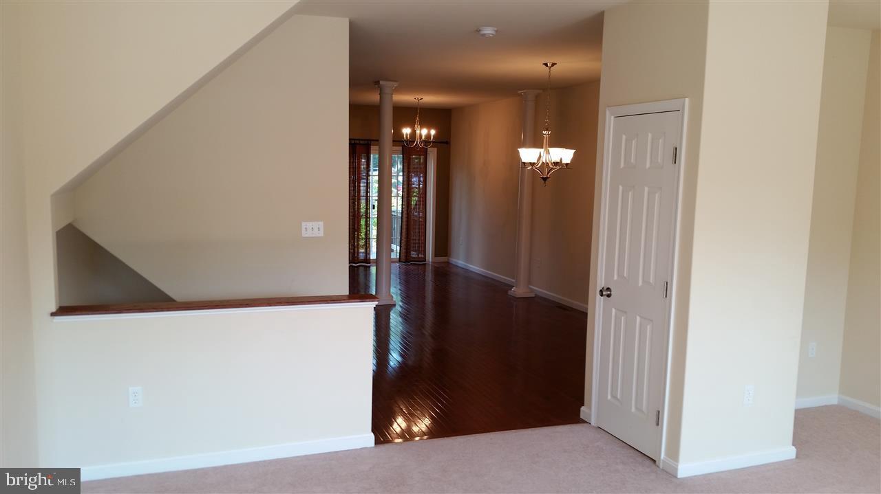 MONTICELLO HEIGHTS - Residential