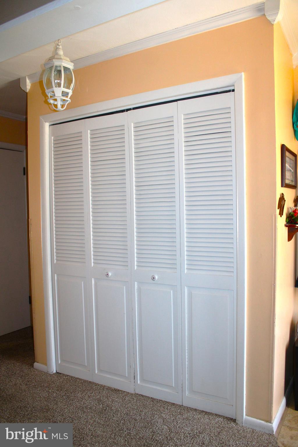 NEW  CREEK - Residential