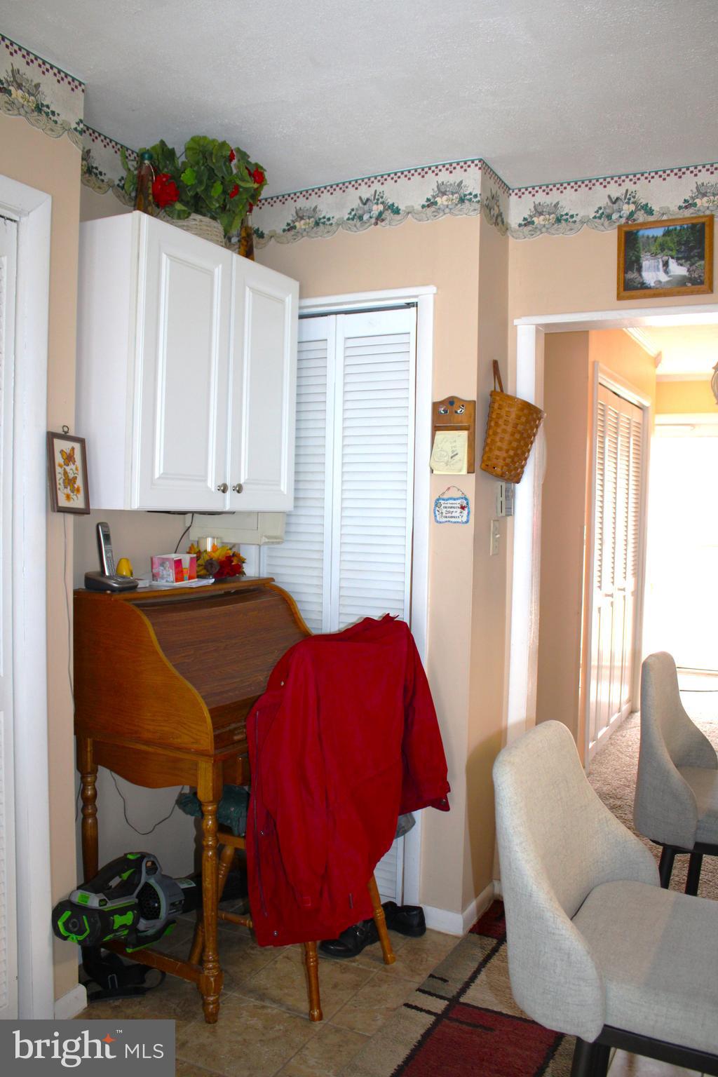 NEW  CREEK - Residential