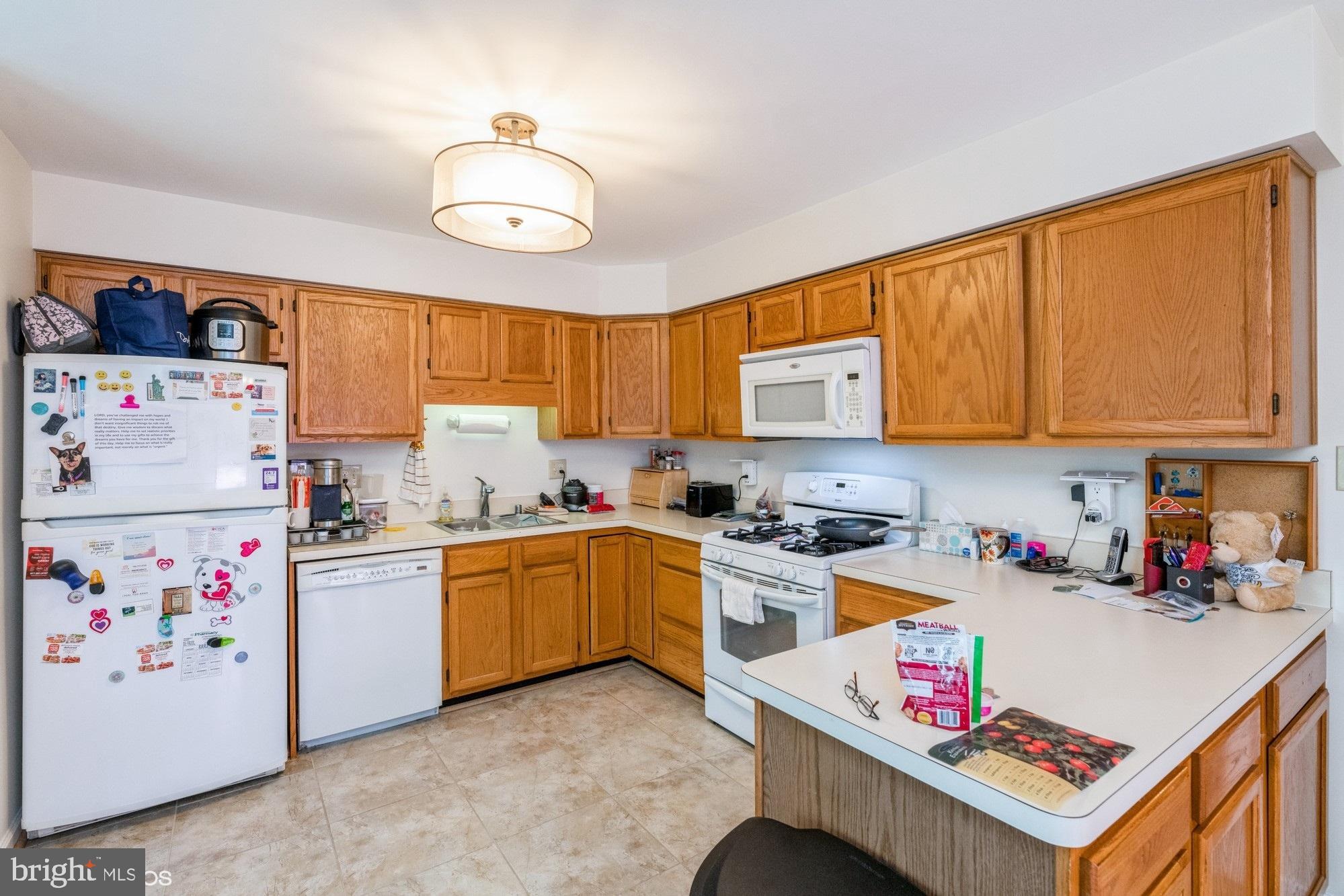 MIRROR RIDGE - Residential