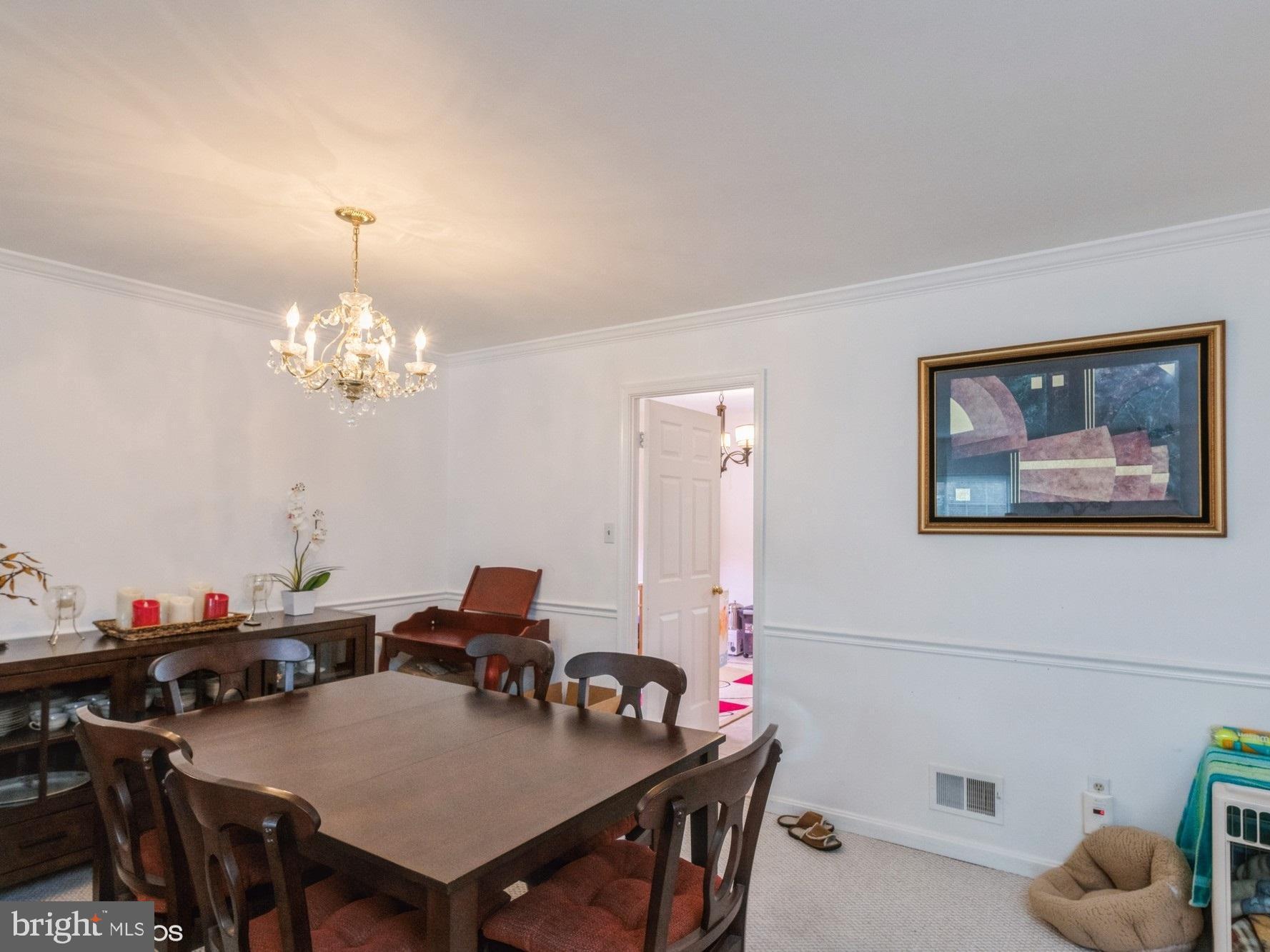 MIRROR RIDGE - Residential