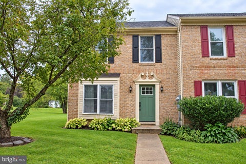 Townhouse For Sale - 6109 Haymarket Way<br/> MECHANICSBURG, PA 17050
