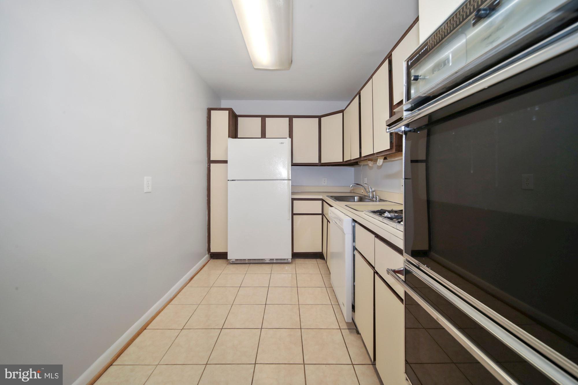 THE KENWOOD - Residential