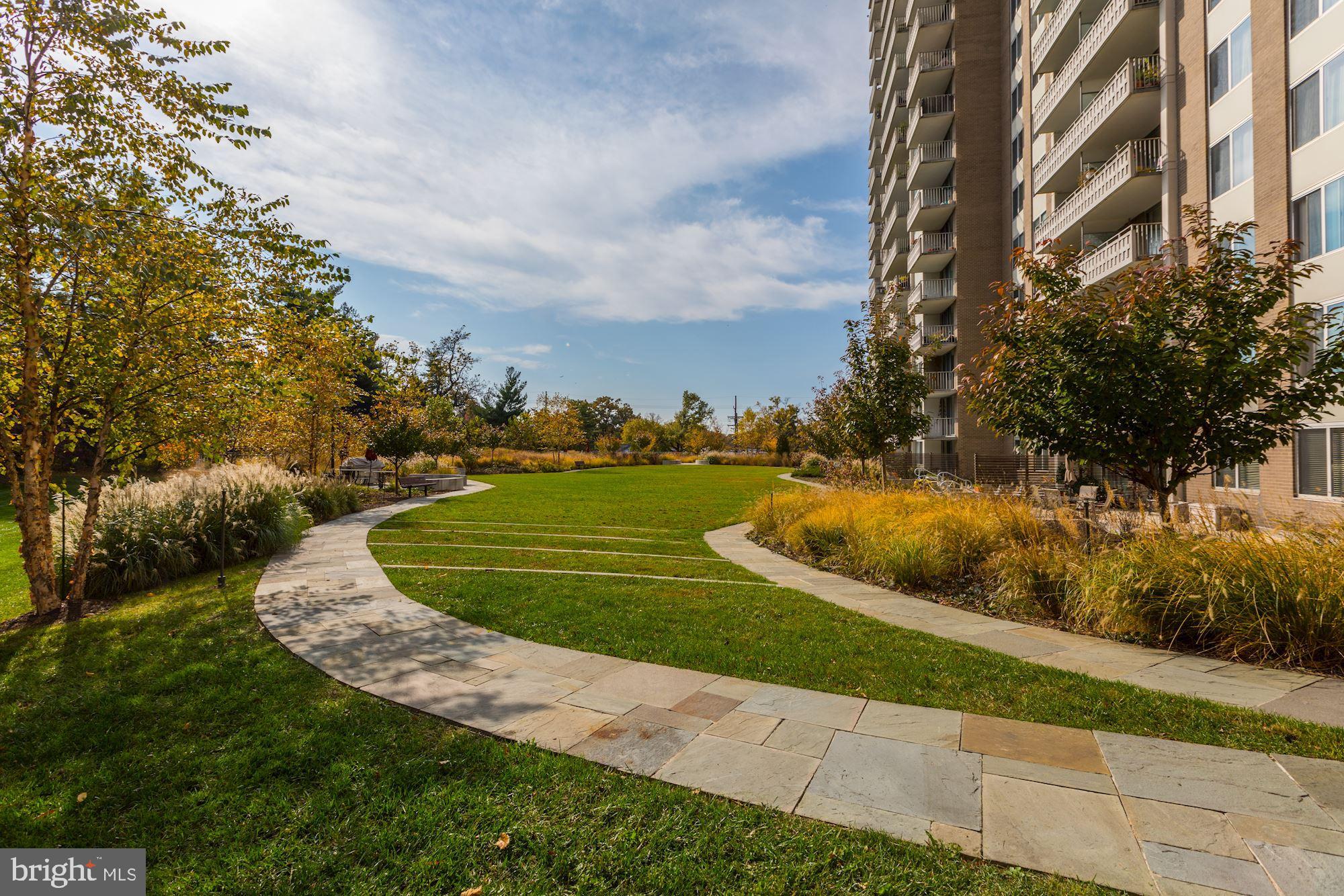 THE KENWOOD - Residential