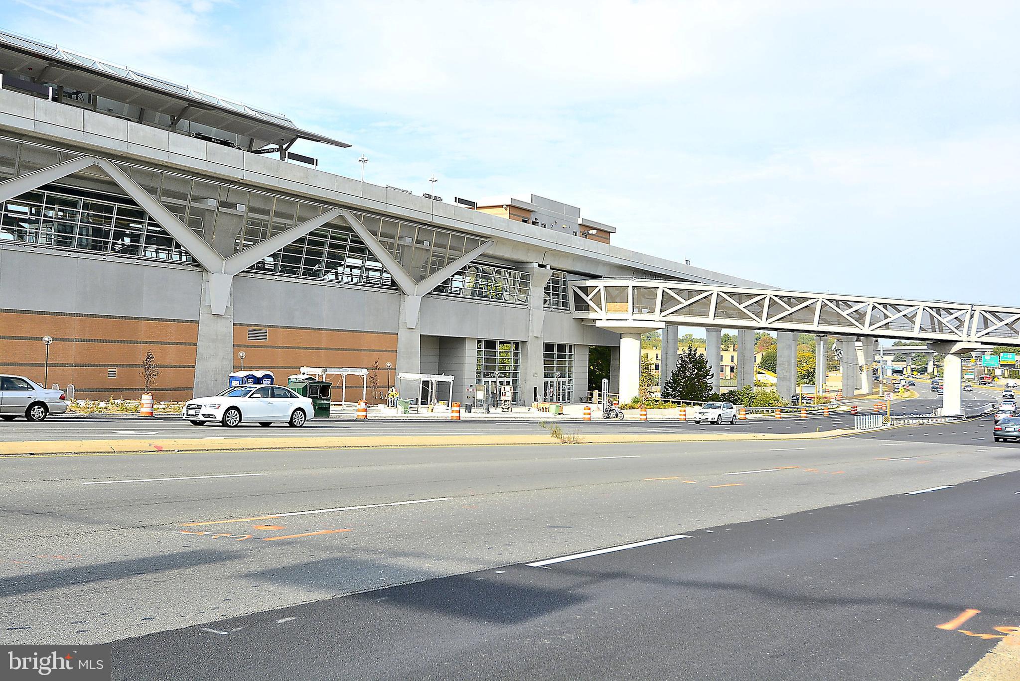 REGENCY AT MCLEAN - Residential