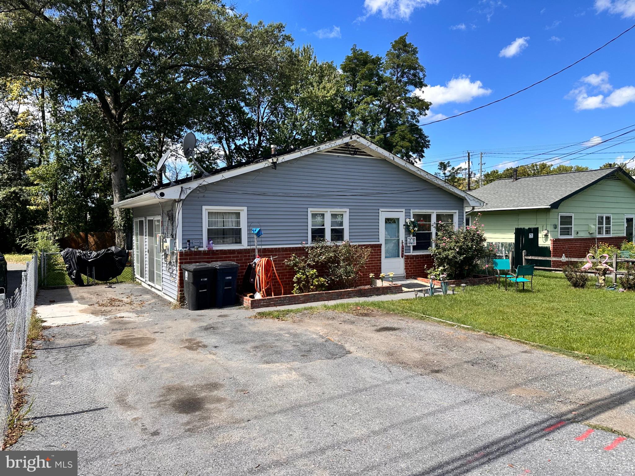 11424 EDMONSTON ROAD