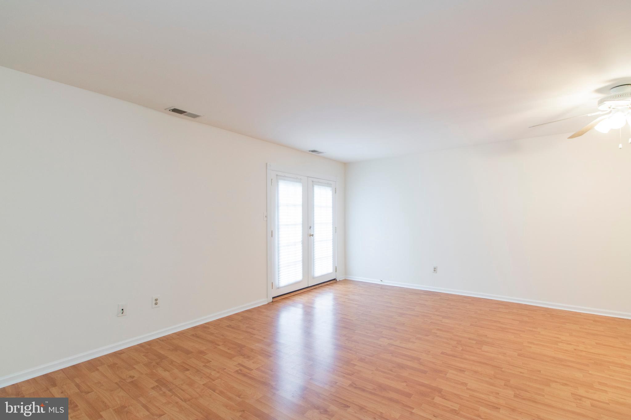 REGENTS PARK - Residential