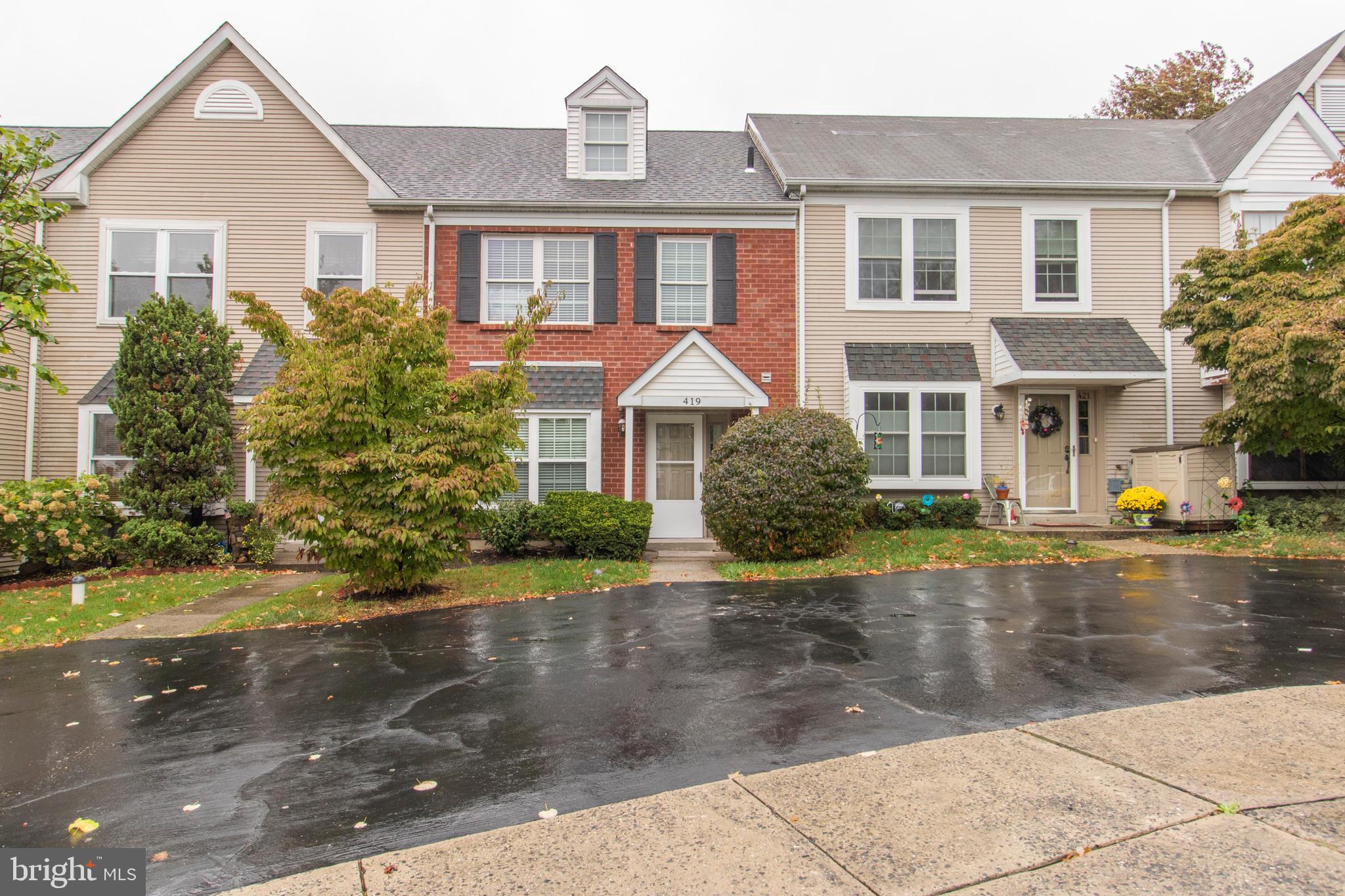 REGENTS PARK - Residential