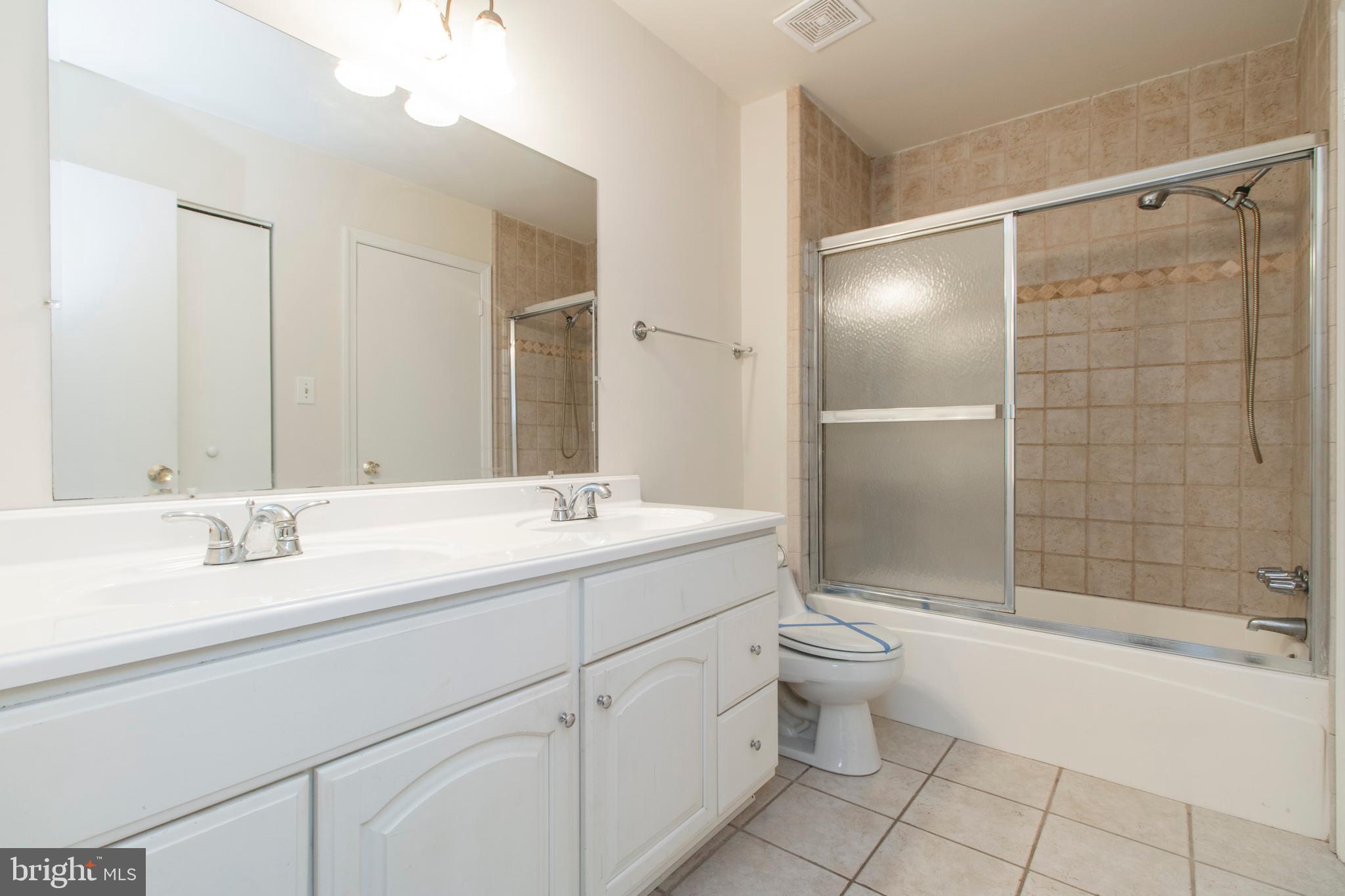 REGENTS PARK - Residential