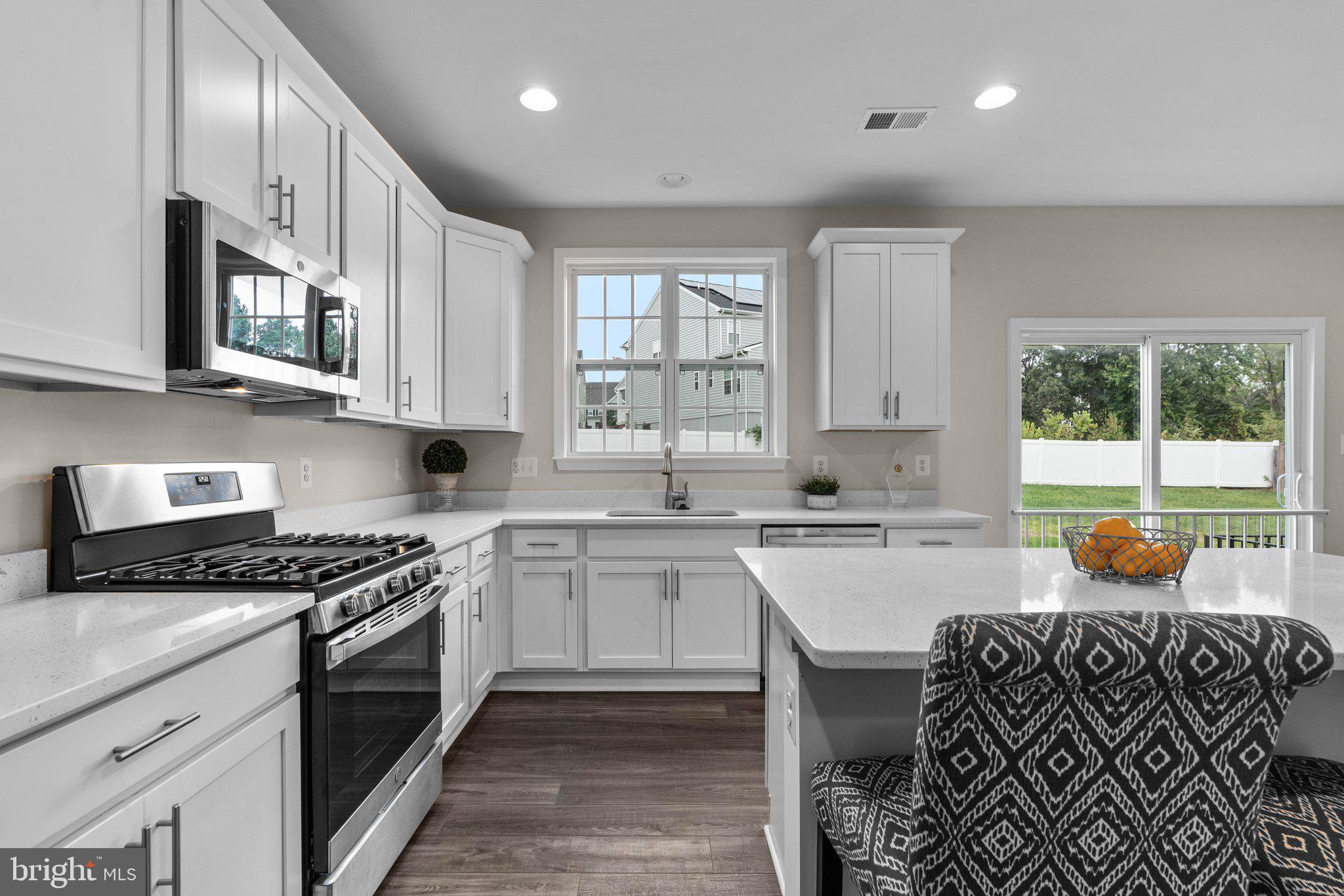 MONTGOMERY MEADOWS - Residential