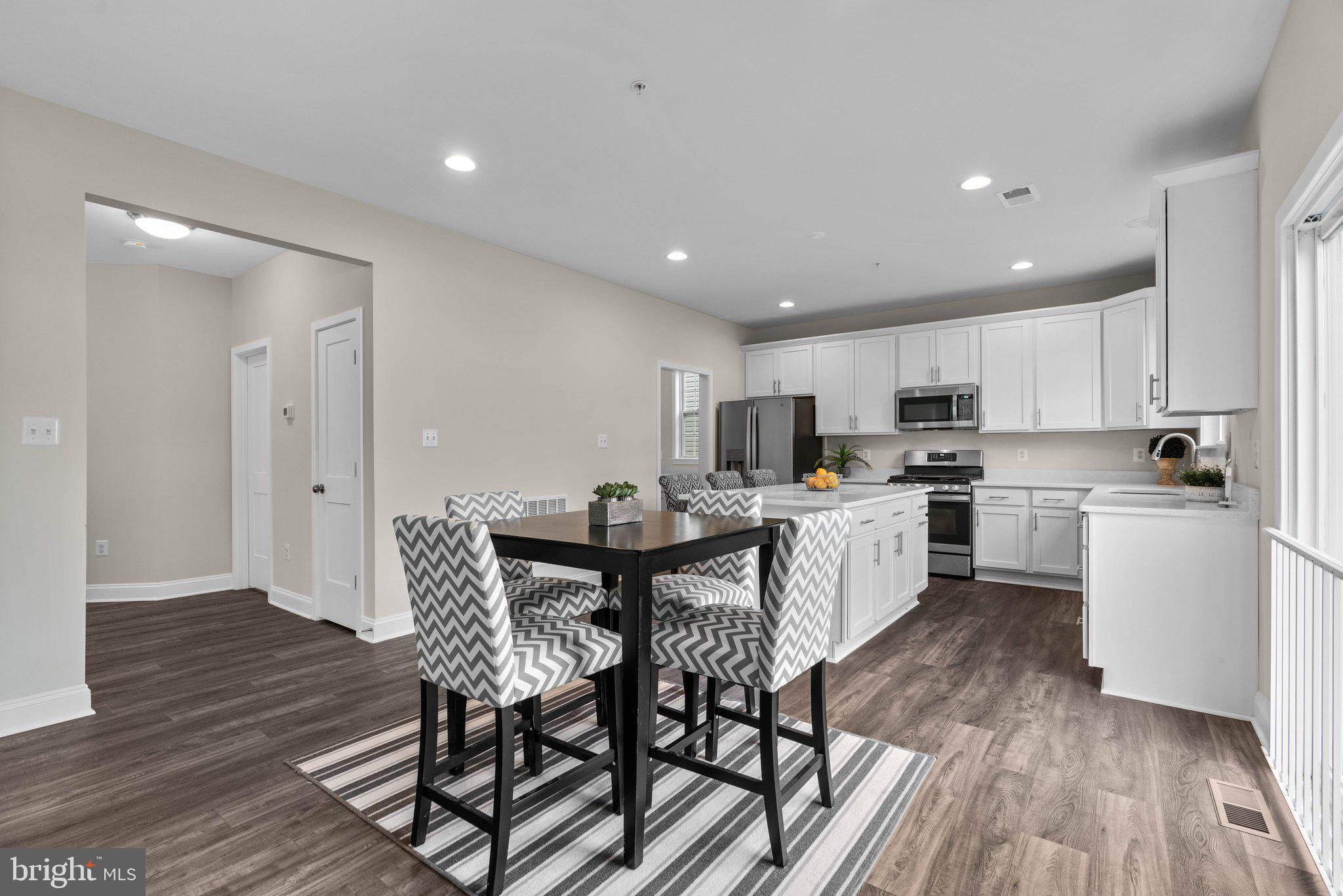 MONTGOMERY MEADOWS - Residential