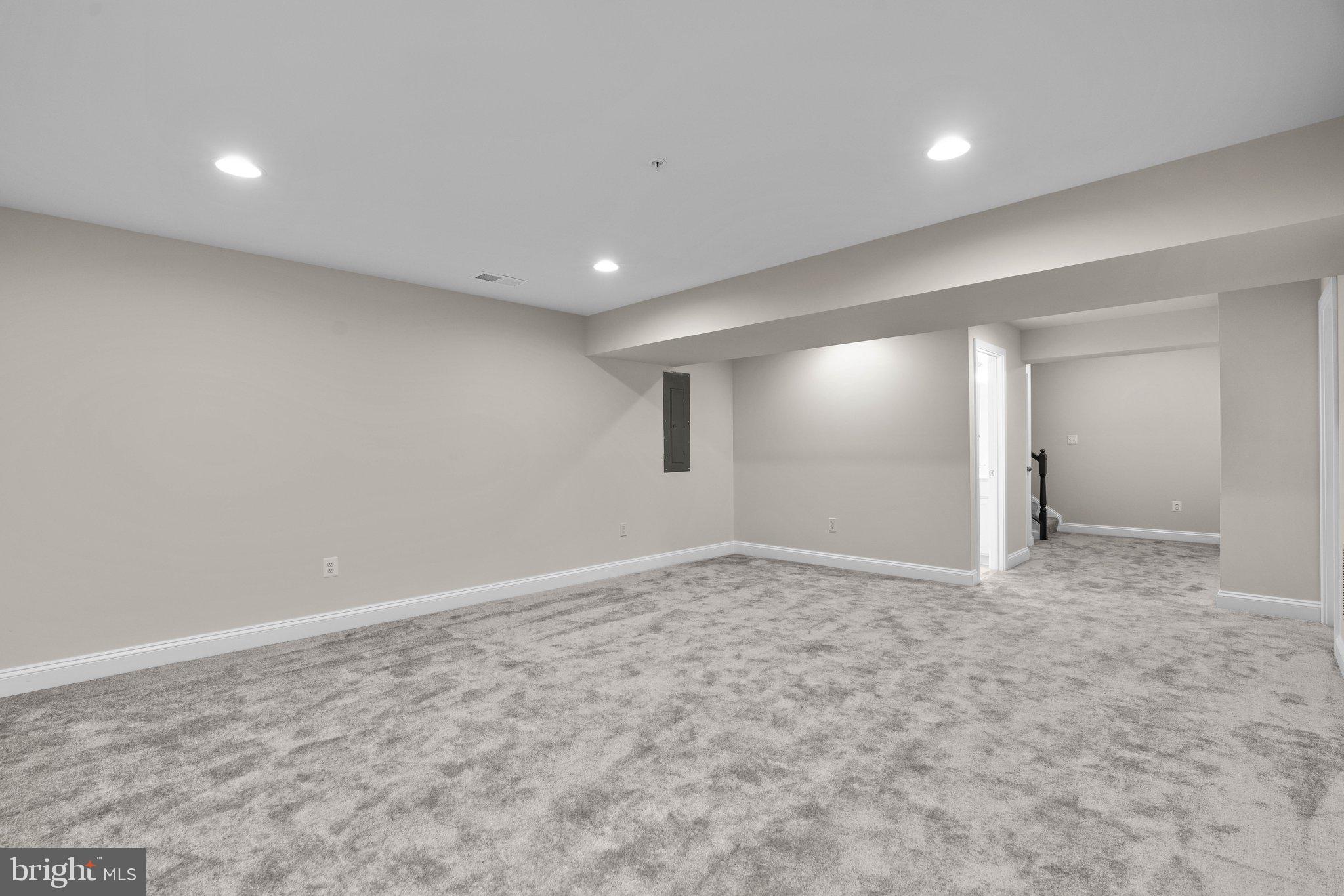 MONTGOMERY MEADOWS - Residential