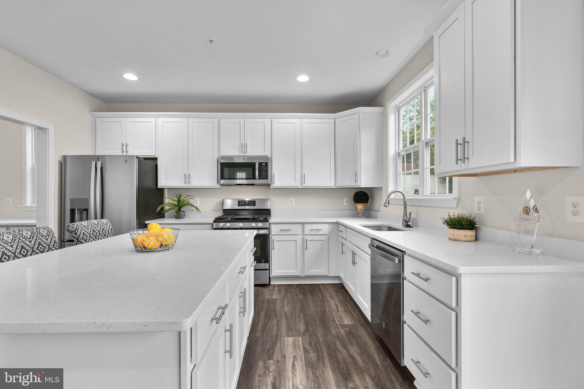 MONTGOMERY MEADOWS - Residential