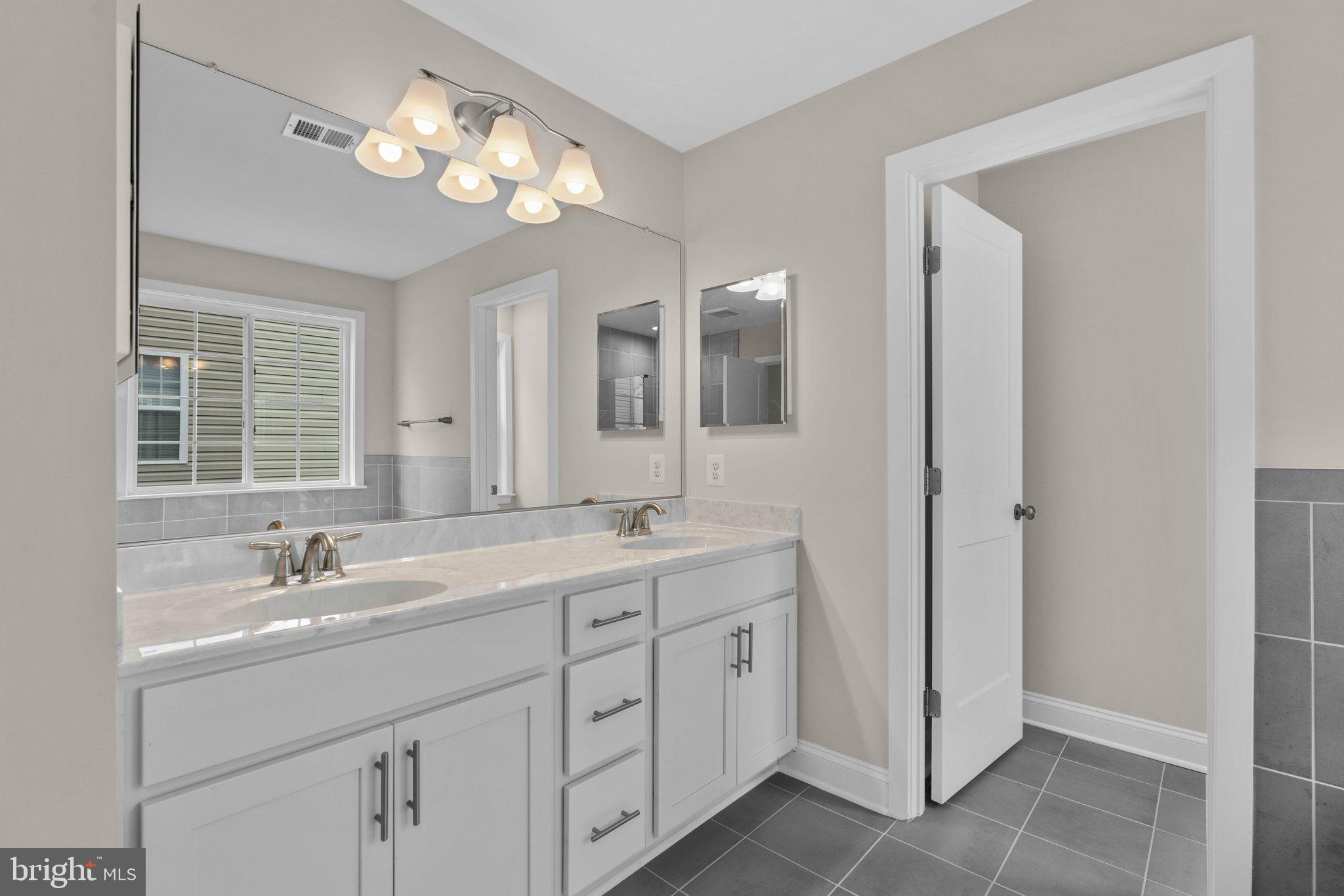 MONTGOMERY MEADOWS - Residential