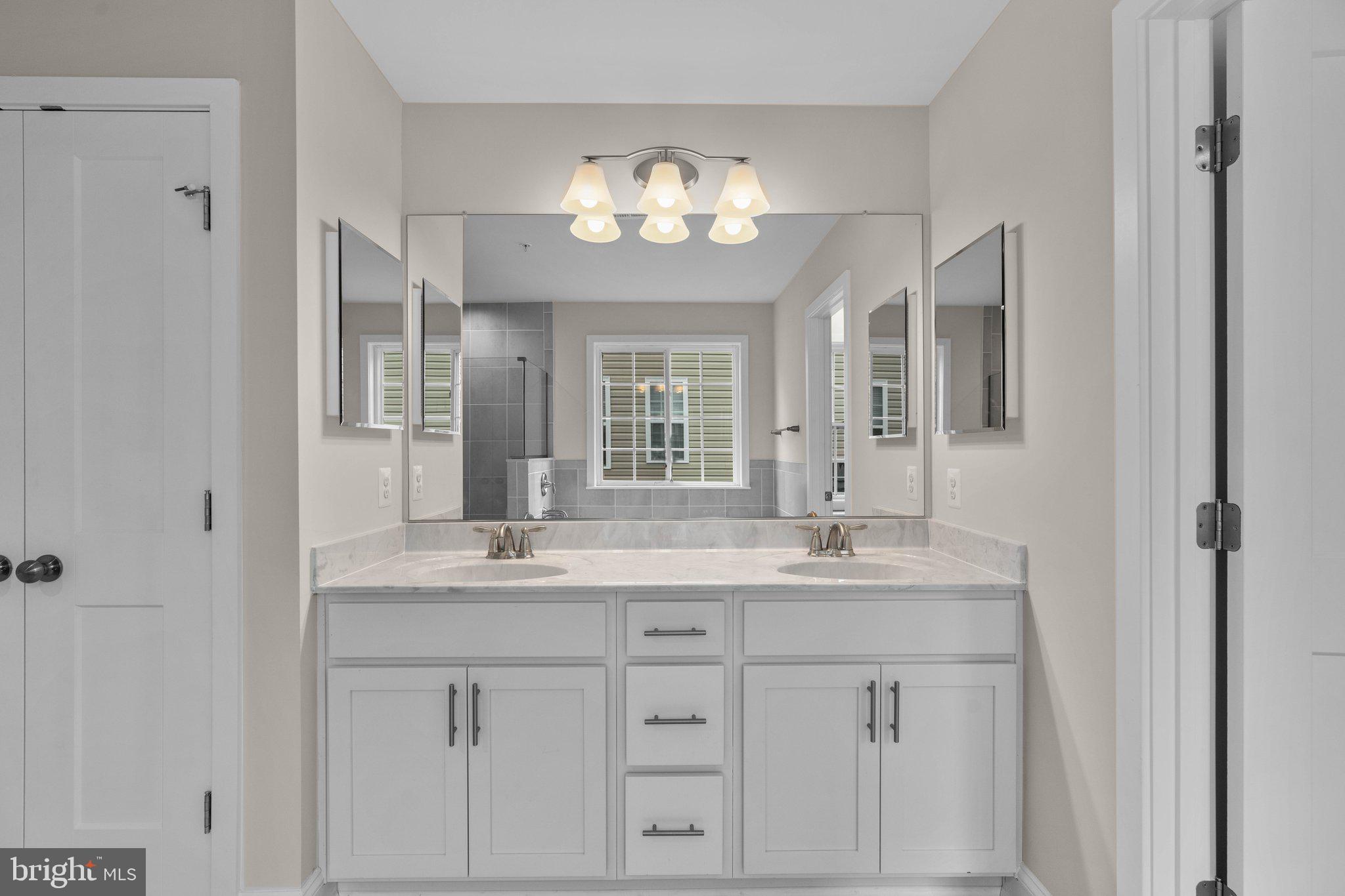 MONTGOMERY MEADOWS - Residential