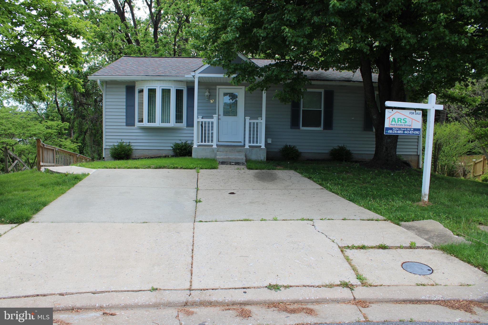 17 ROZINA COURT