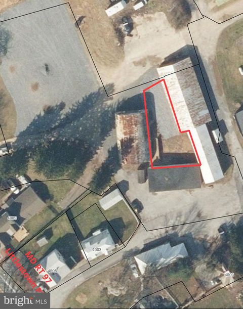 Photo of 4001 Littlestown #F, WESTMINSTER, MD 21158 (MLS # MDCR2030602)