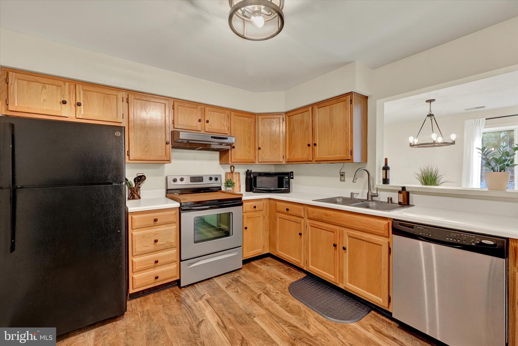 415 KINGSBURY WAY C21