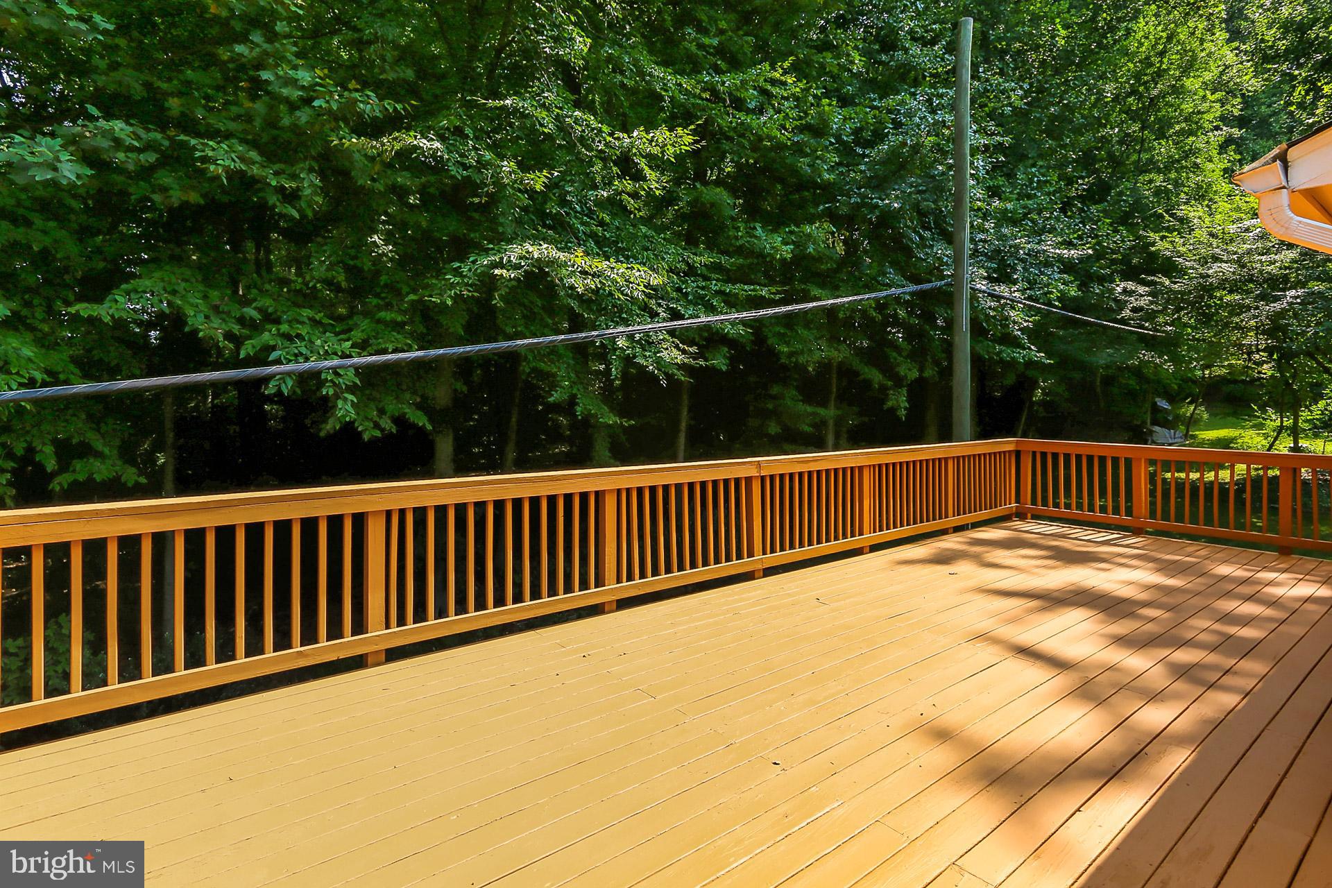 COUNTRY CLUB HILLS - Residential Lease