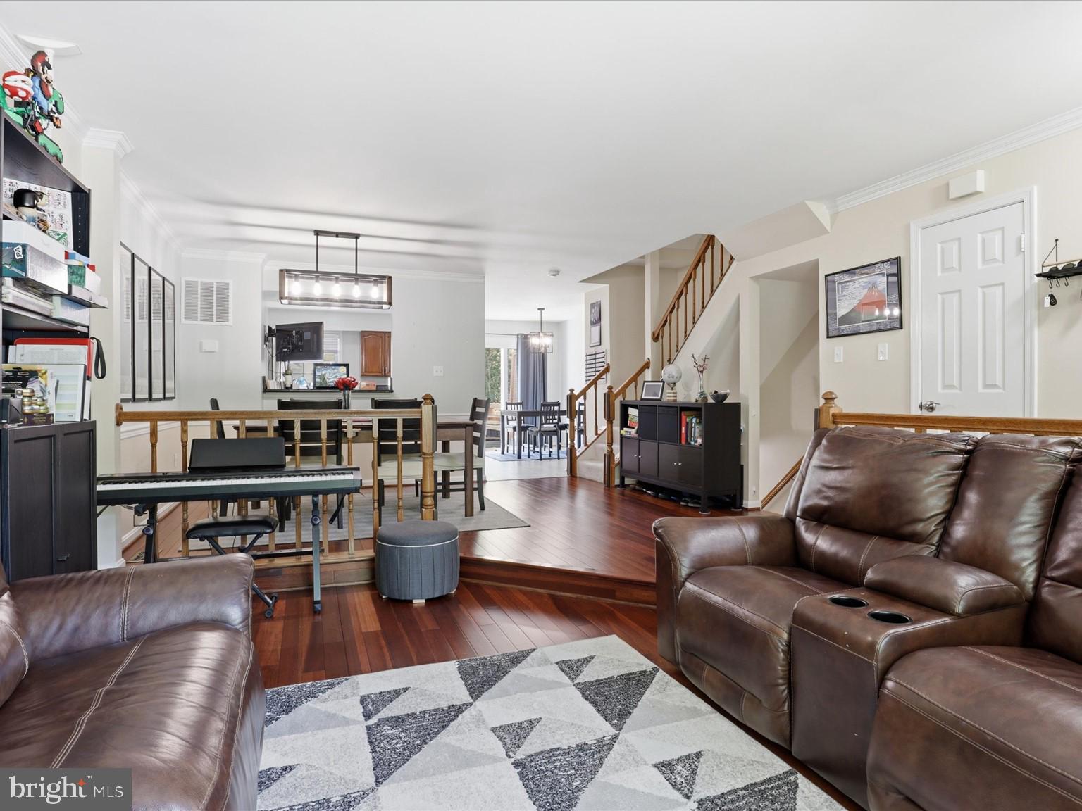 8892 EAGLE ROCK LANE