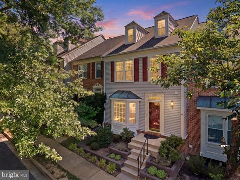 Photo of 8892 Eagle Rock Lane, SPRINGFIELD, VA 22153 (MLS # VAFX2315540)
