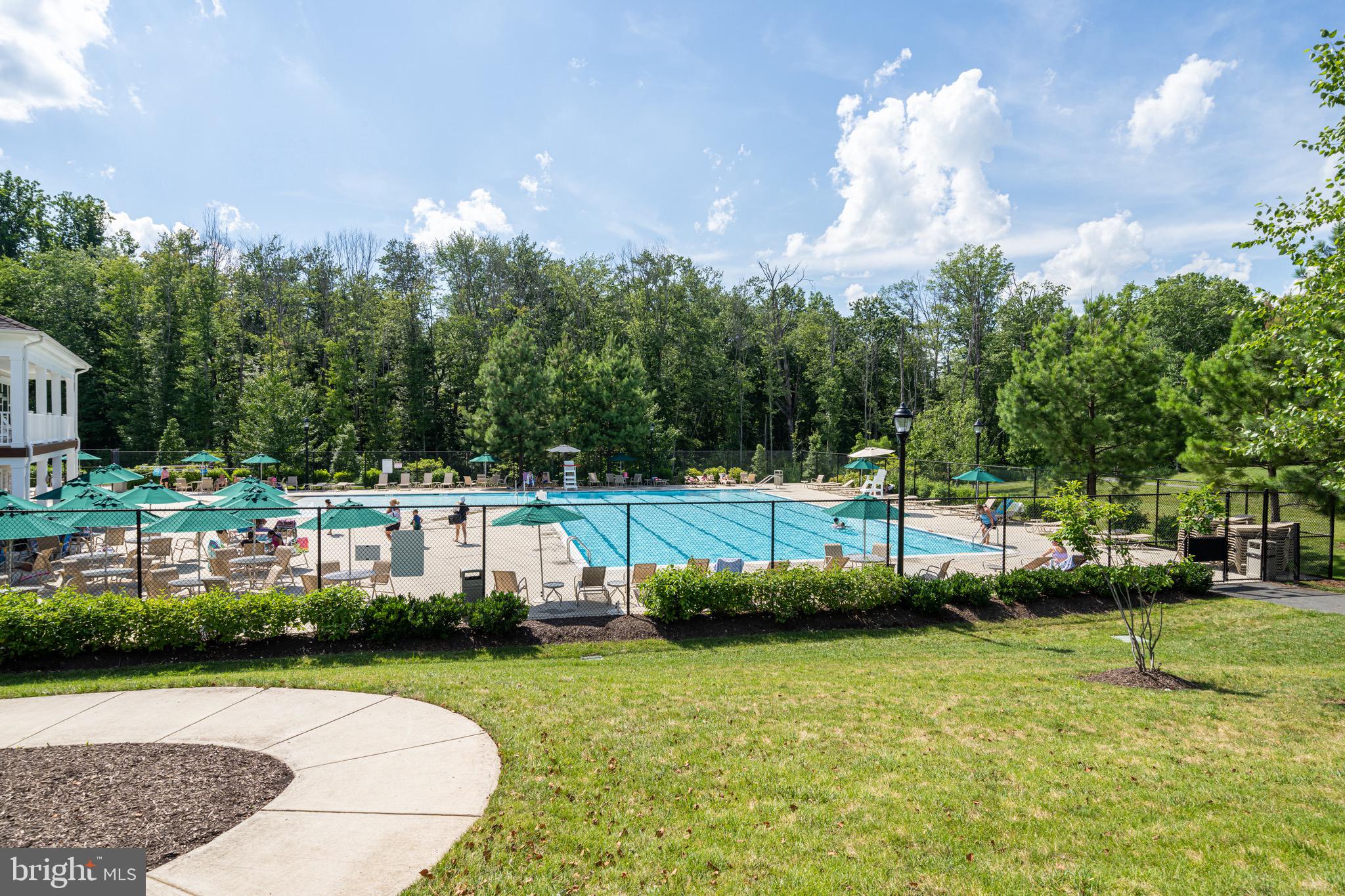 VILLAGES OF PIEDMONT - Residential Lease