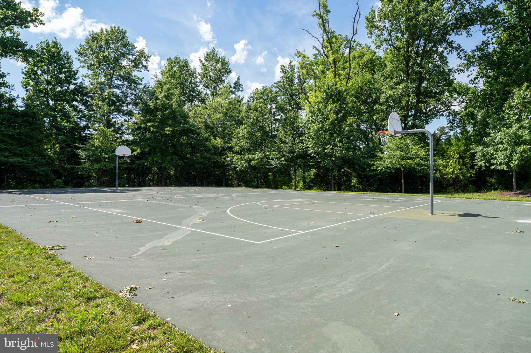 VILLAGES OF PIEDMONT - Residential Lease