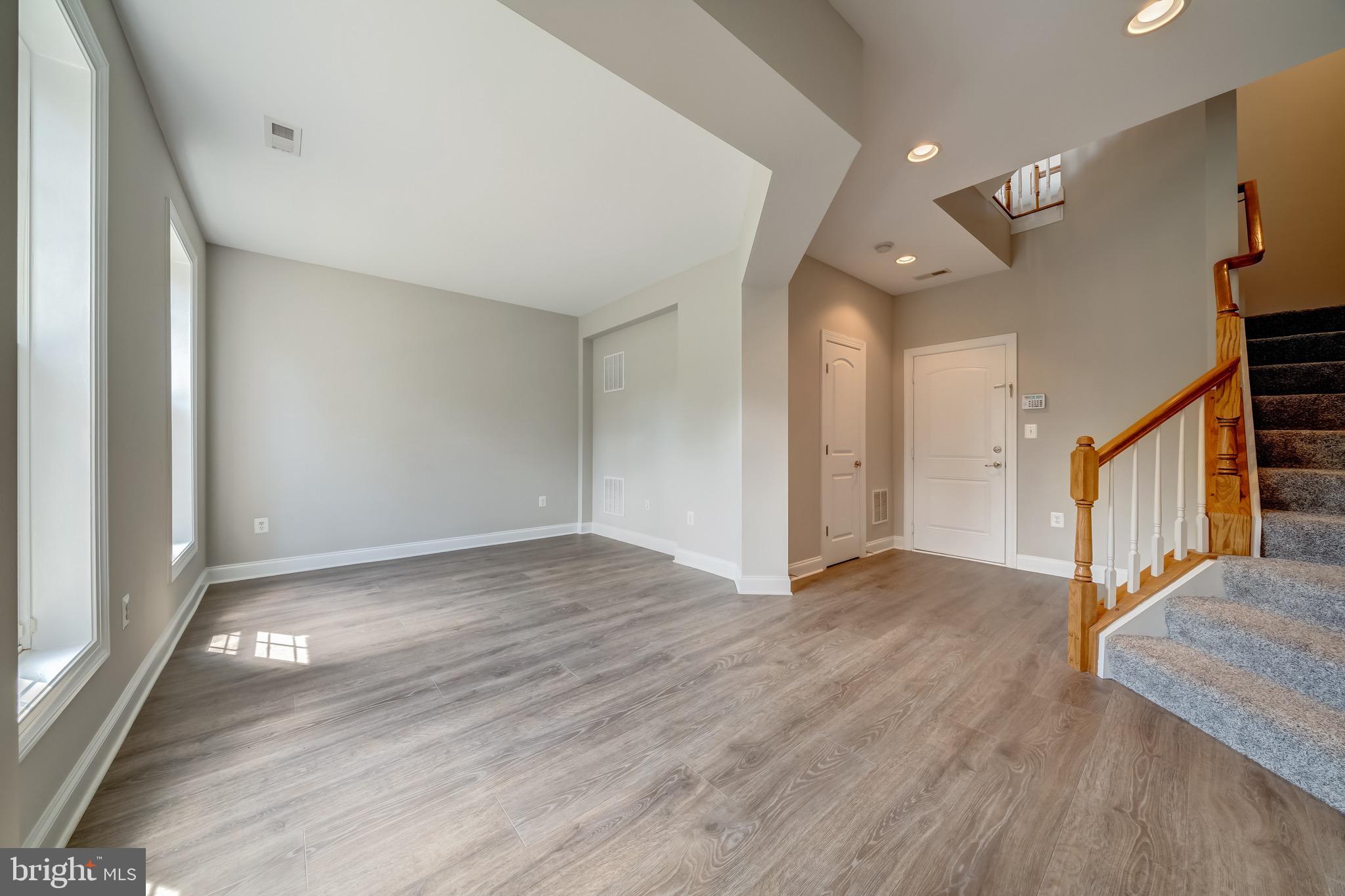 VILLAGES OF PIEDMONT - Residential Lease