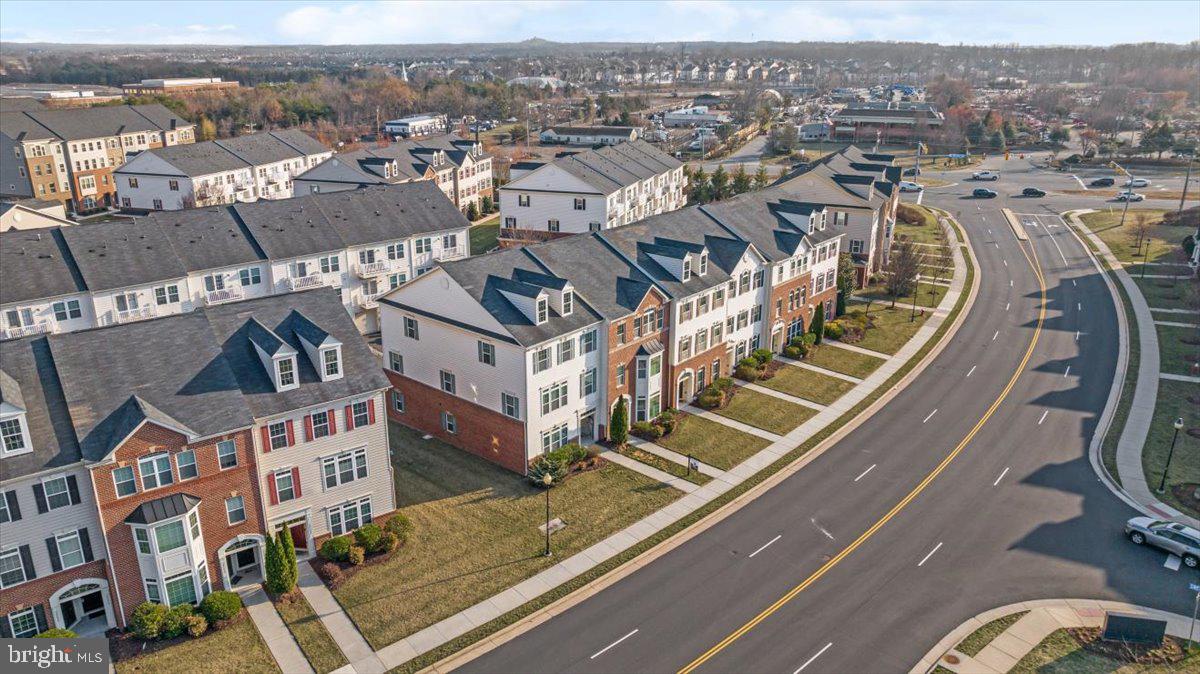 ARCOLA TOWN CENTER CONDO - Residential