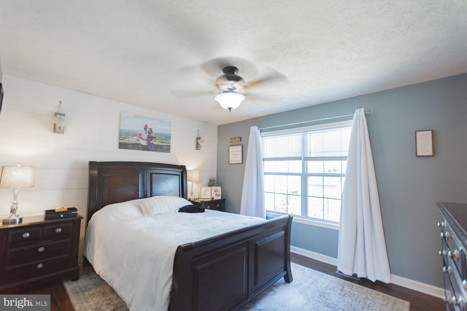 RIDGEFIELD - Residential