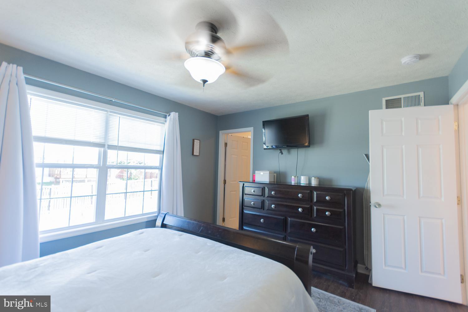 RIDGEFIELD - Residential