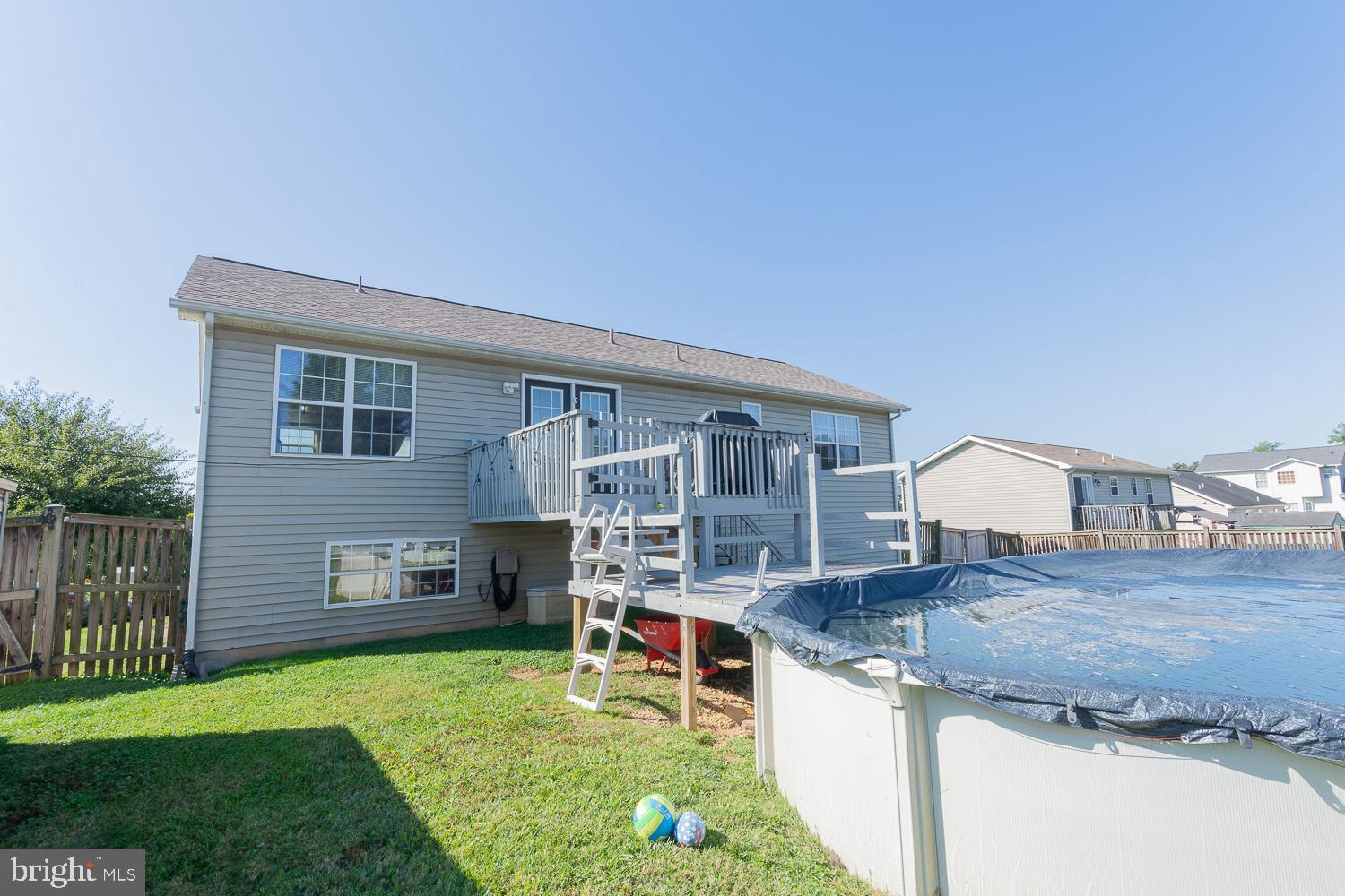 RIDGEFIELD - Residential