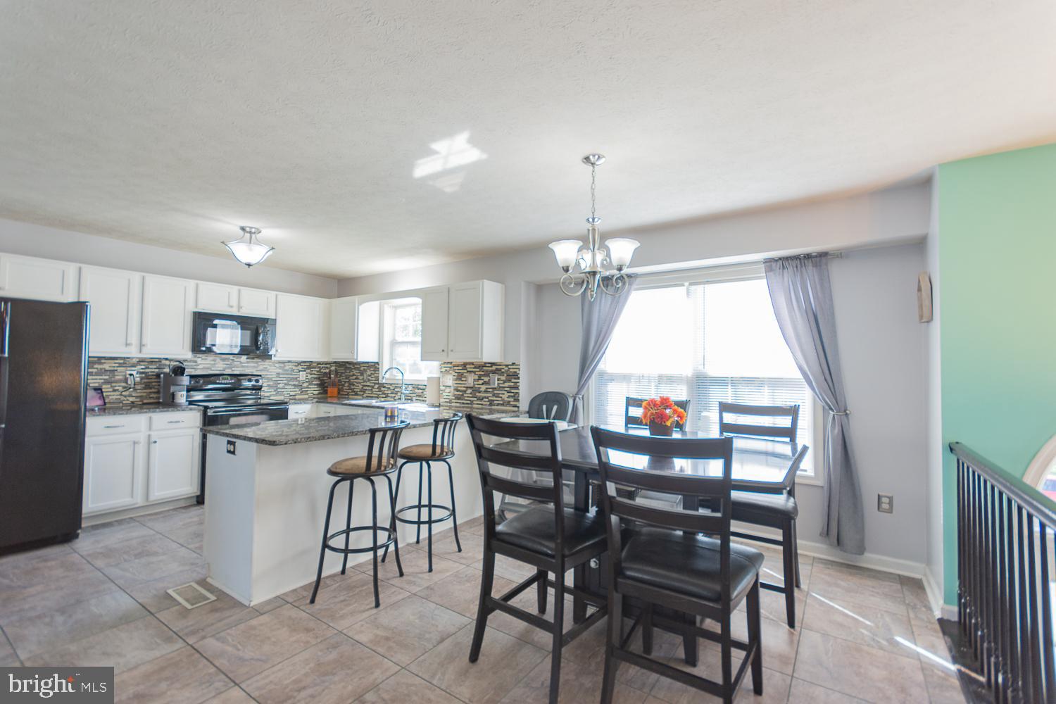 RIDGEFIELD - Residential