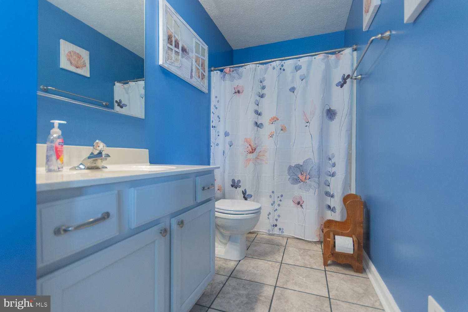 RIDGEFIELD - Residential