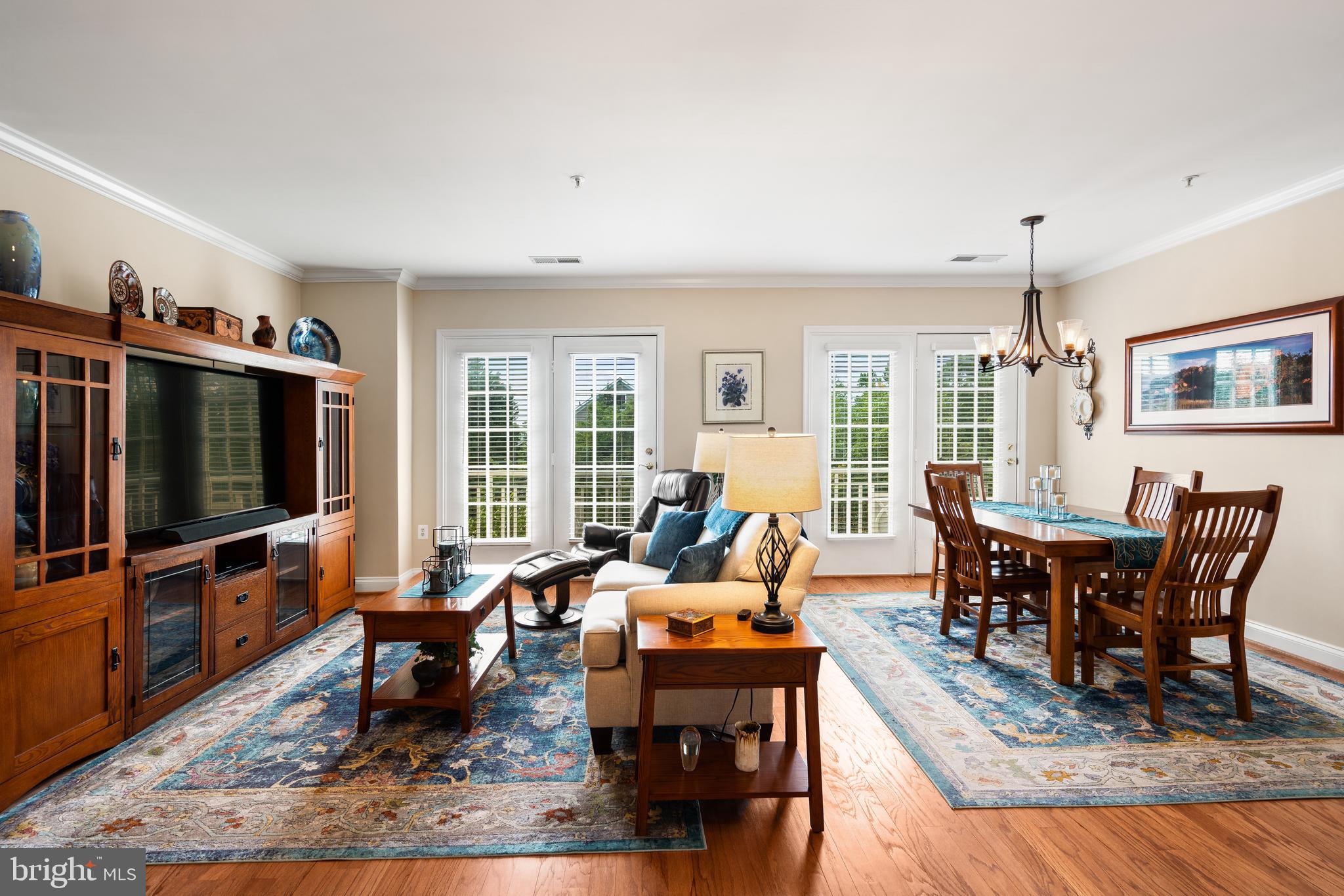 305 REDLAND BOULEVARD 301